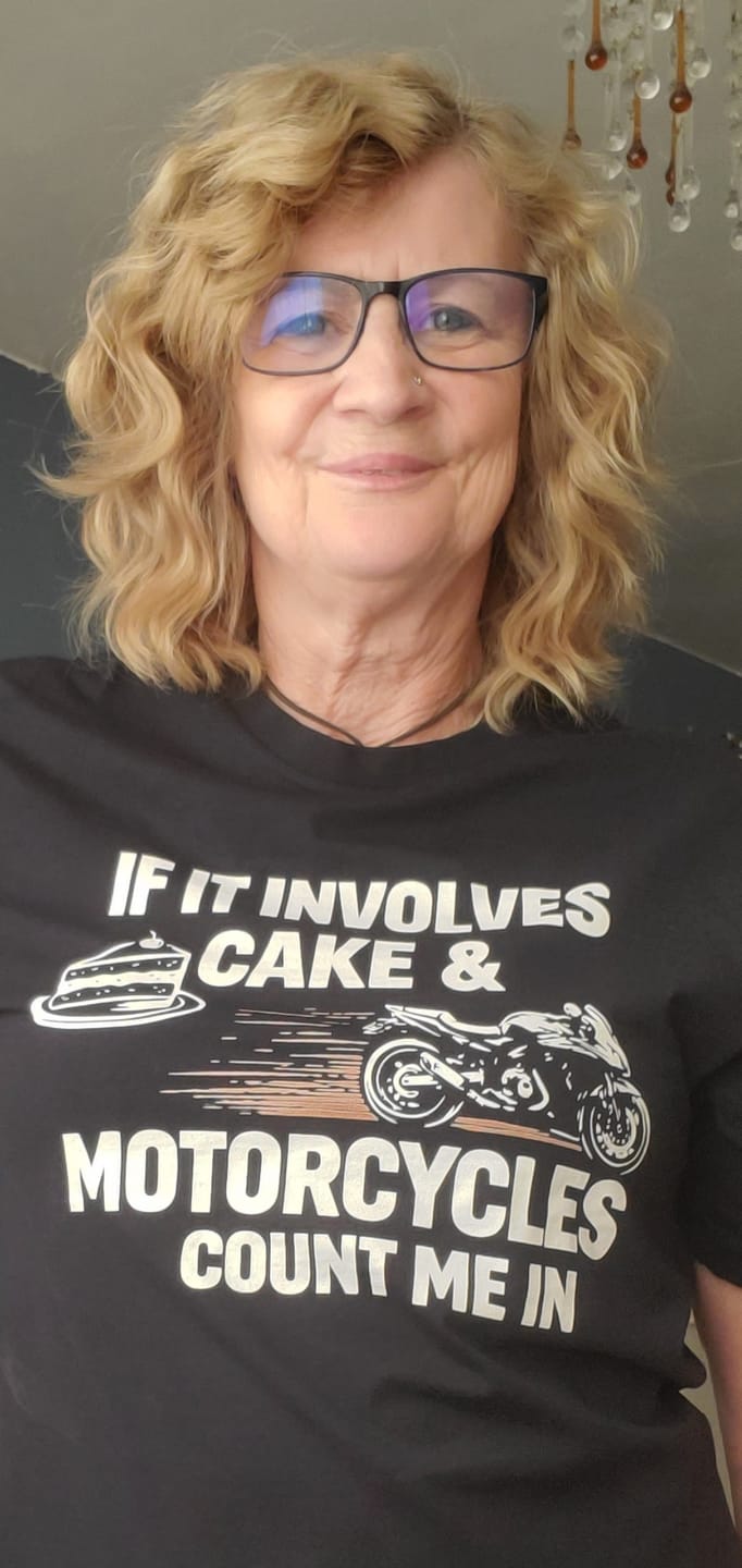 Customer photo review of CAKE MOTORBIKE 026 T Shirt