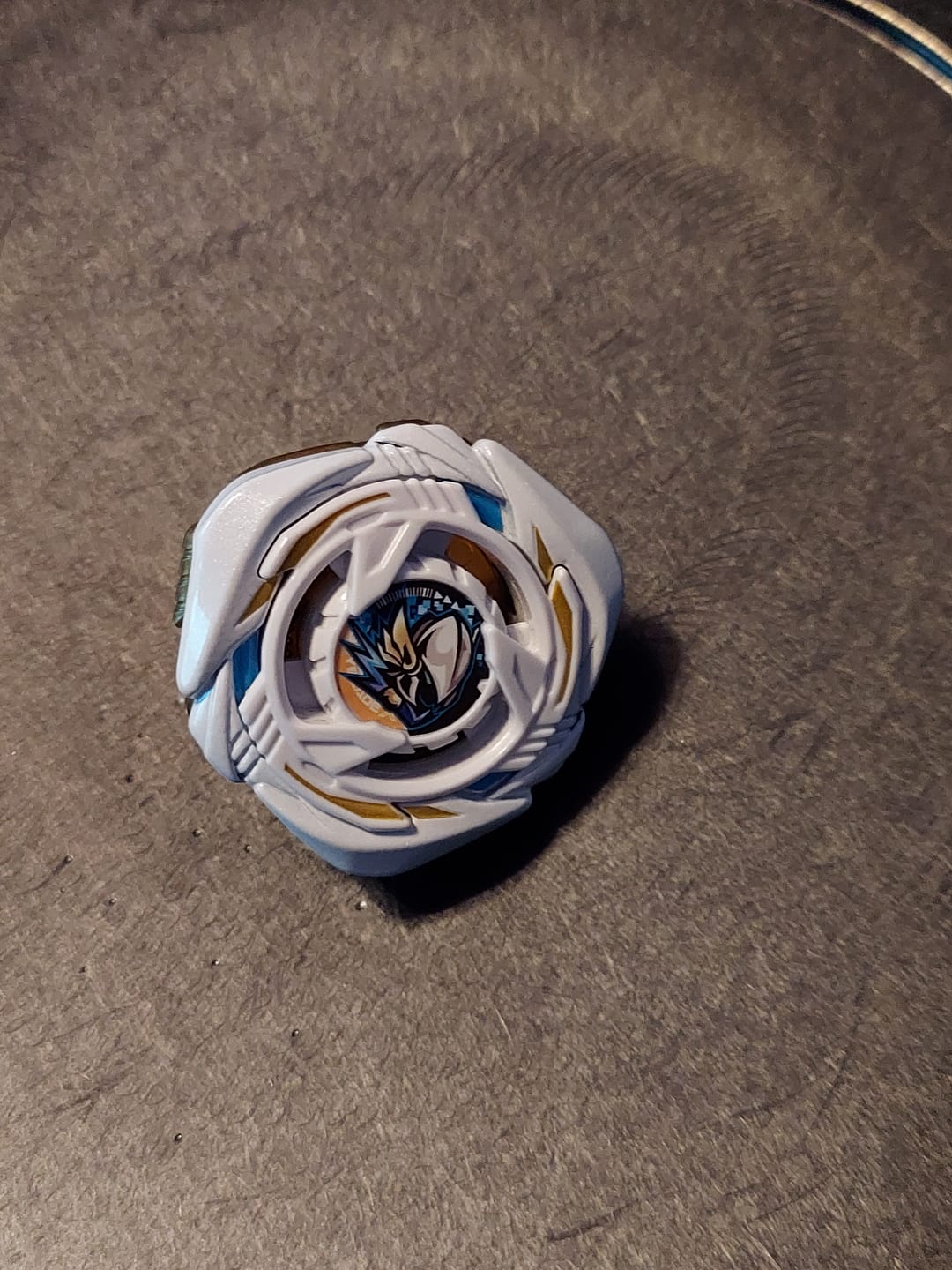 Customer photo review of [Pre-Order] Takara Tomy Beyblade X UX-20 Starter Glory Valkyrie LF