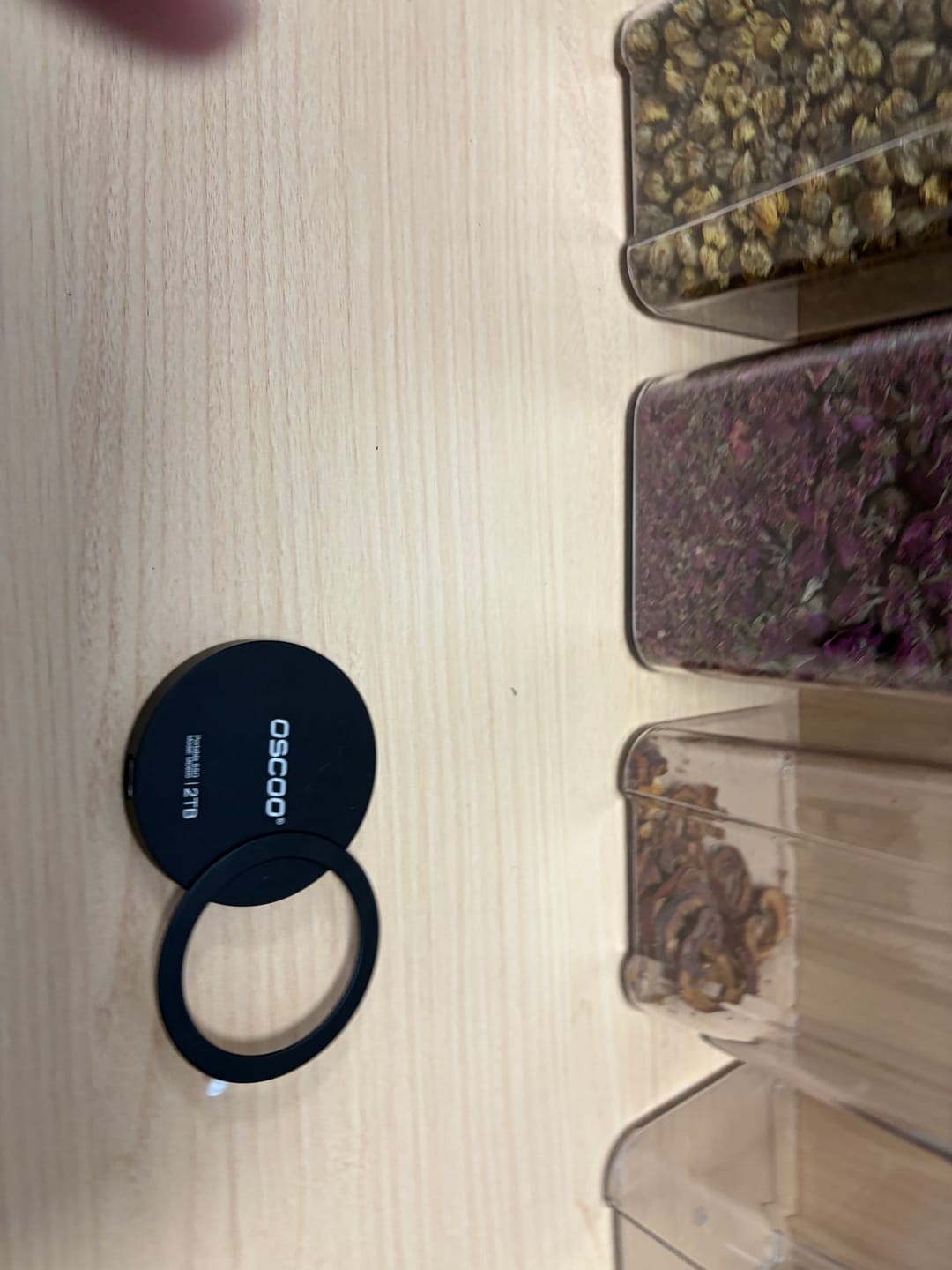Customer photo review of MD600 20Gbps Magnetic Portable SSD with Password Protection and Smart Display