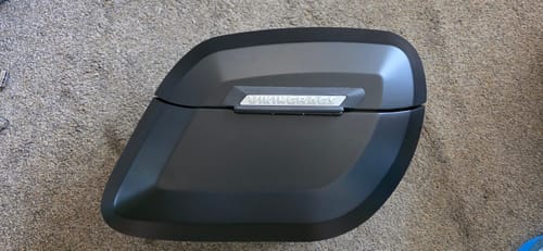 Customer photo review of 40L - Lamellar Raven XL Honda VTX 1300 S Matte Hard Saddlebags