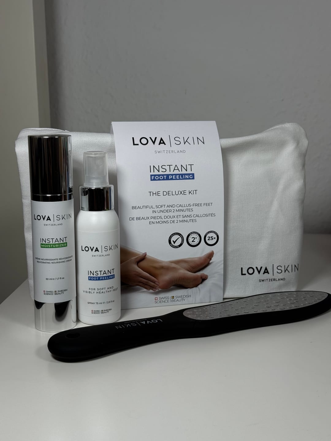 Customer photo review of LOVASKIN INSTANT FOOT PEEL Deluxe Kit - 25 applications in a bottle