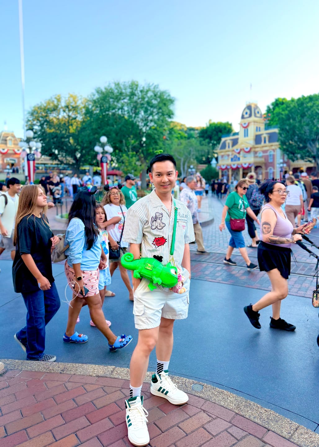 Customer photo review of Loungefly Disney Tangled Pascal Figural Crossbody Bag