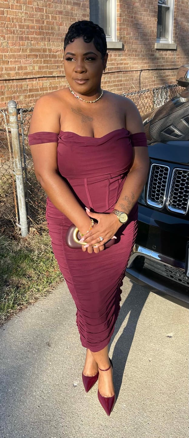 Customer photo review of Scarlett Midi Dress