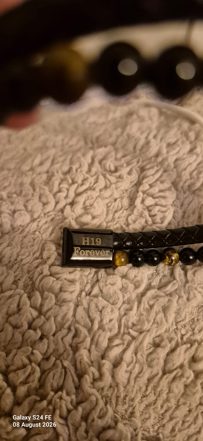 Customer photo review of Men’s Leather & Bead 21cm Bracelet Gift Set for Son or Soulmate