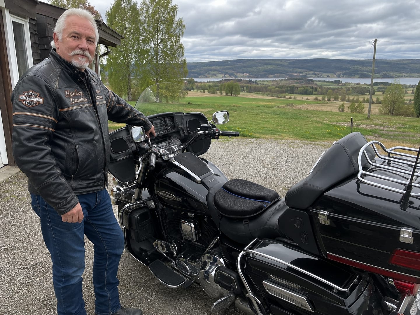 Customer photo review of 100% Gel Rider Cushion