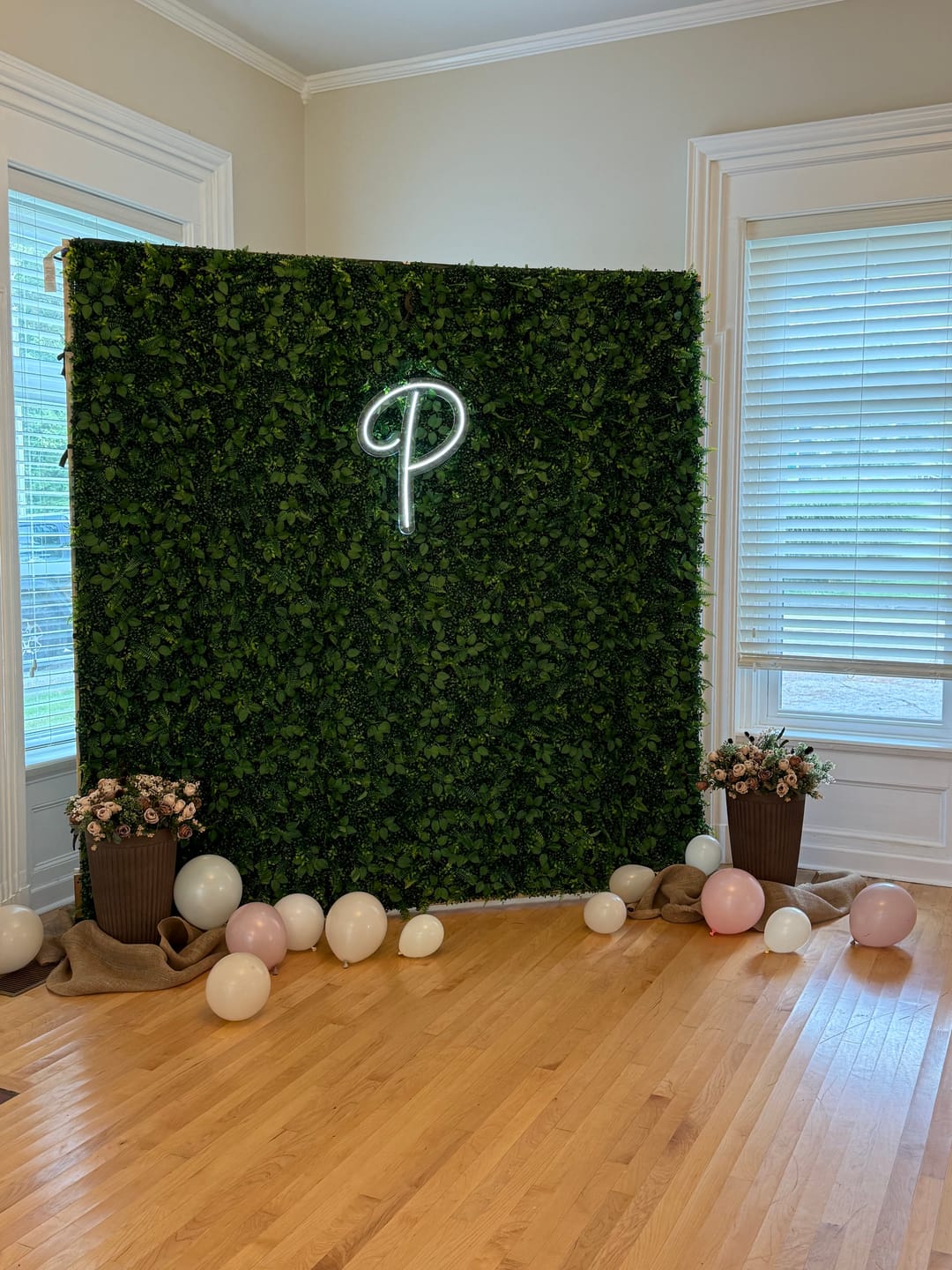 Customer photo review of 8*8ft Artificial Grass Wall Backdrop ALFWL151-Perfect for Weddings, Parties & Event Decor