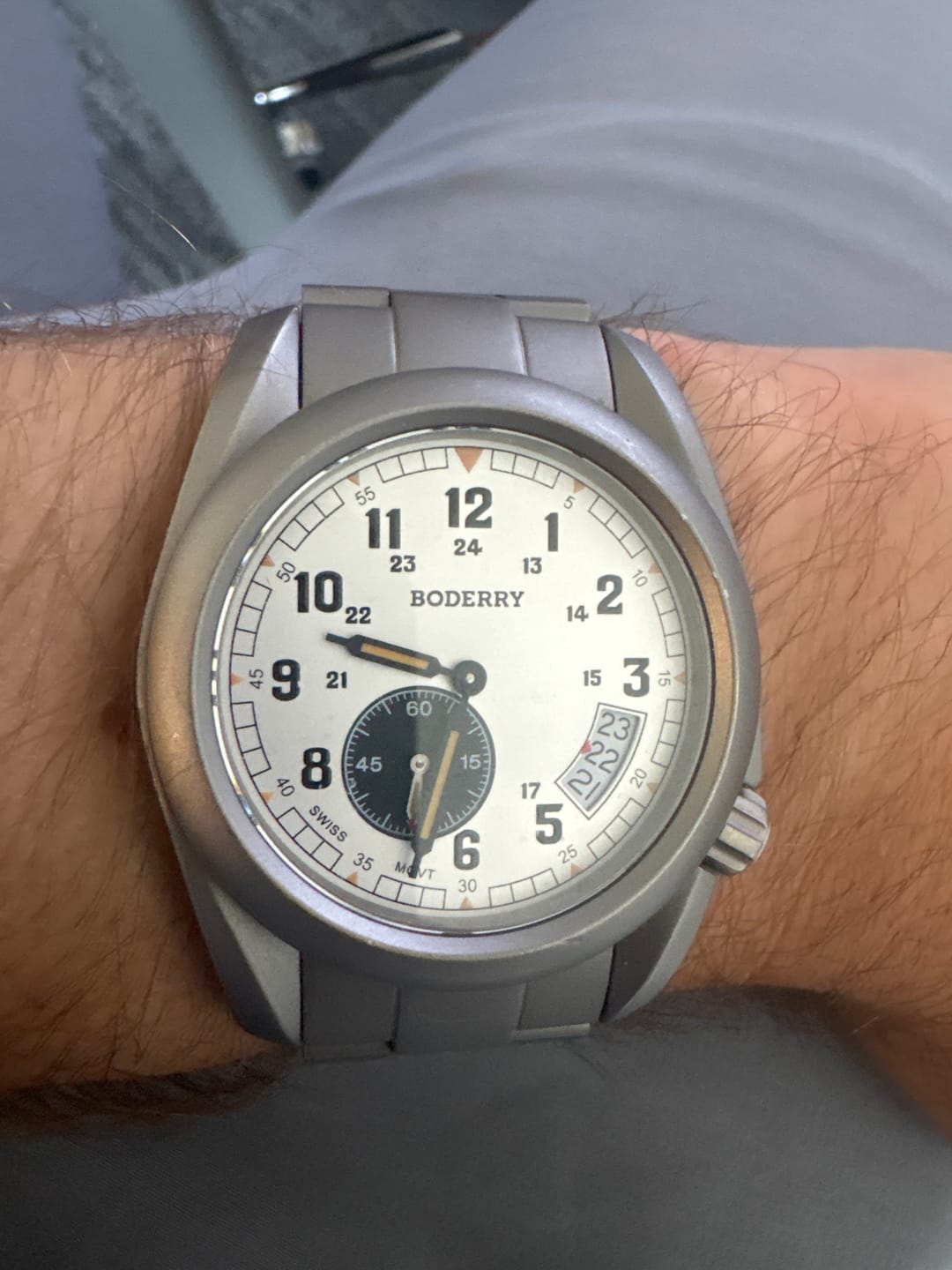 Customer photo review of VOYAGER 38 - 100M Waterproof Titanium Field Watch | White-bracelet