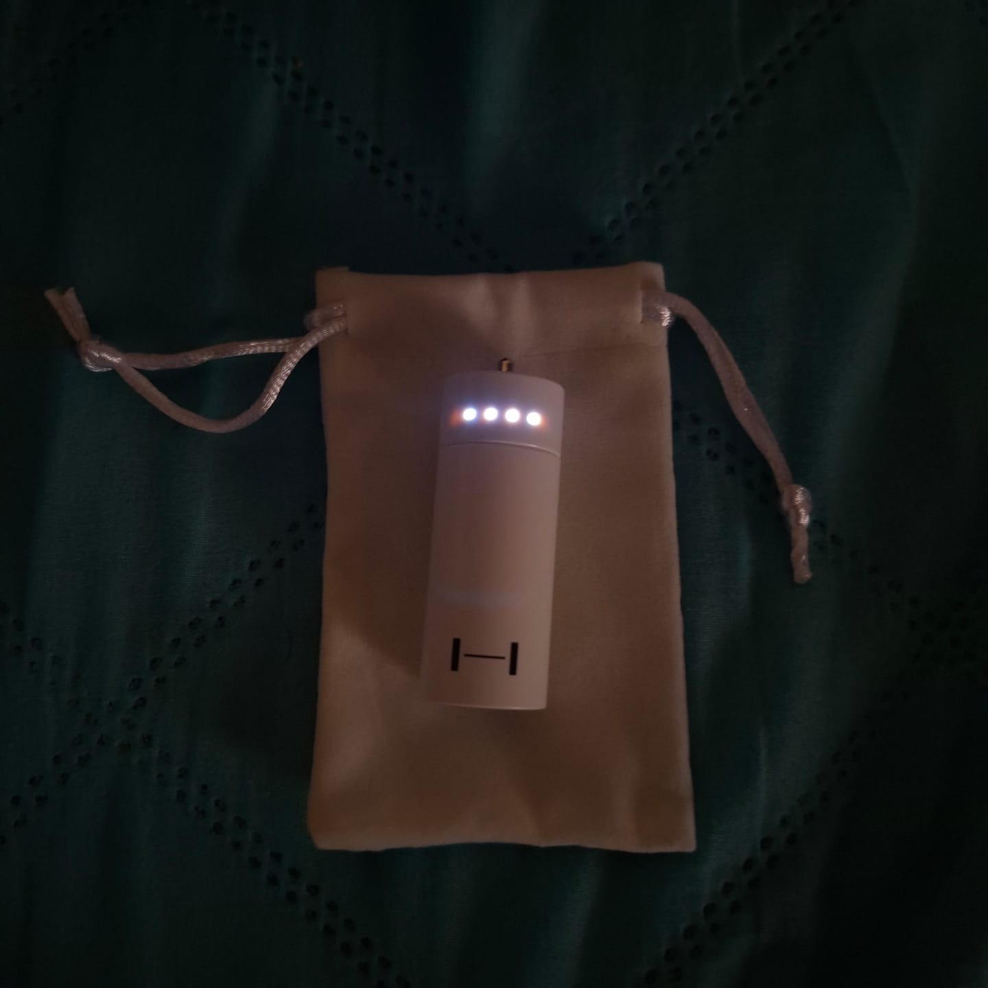 Customer photo review of HYBE OFFICIAL LIGHT STICK BATTERY