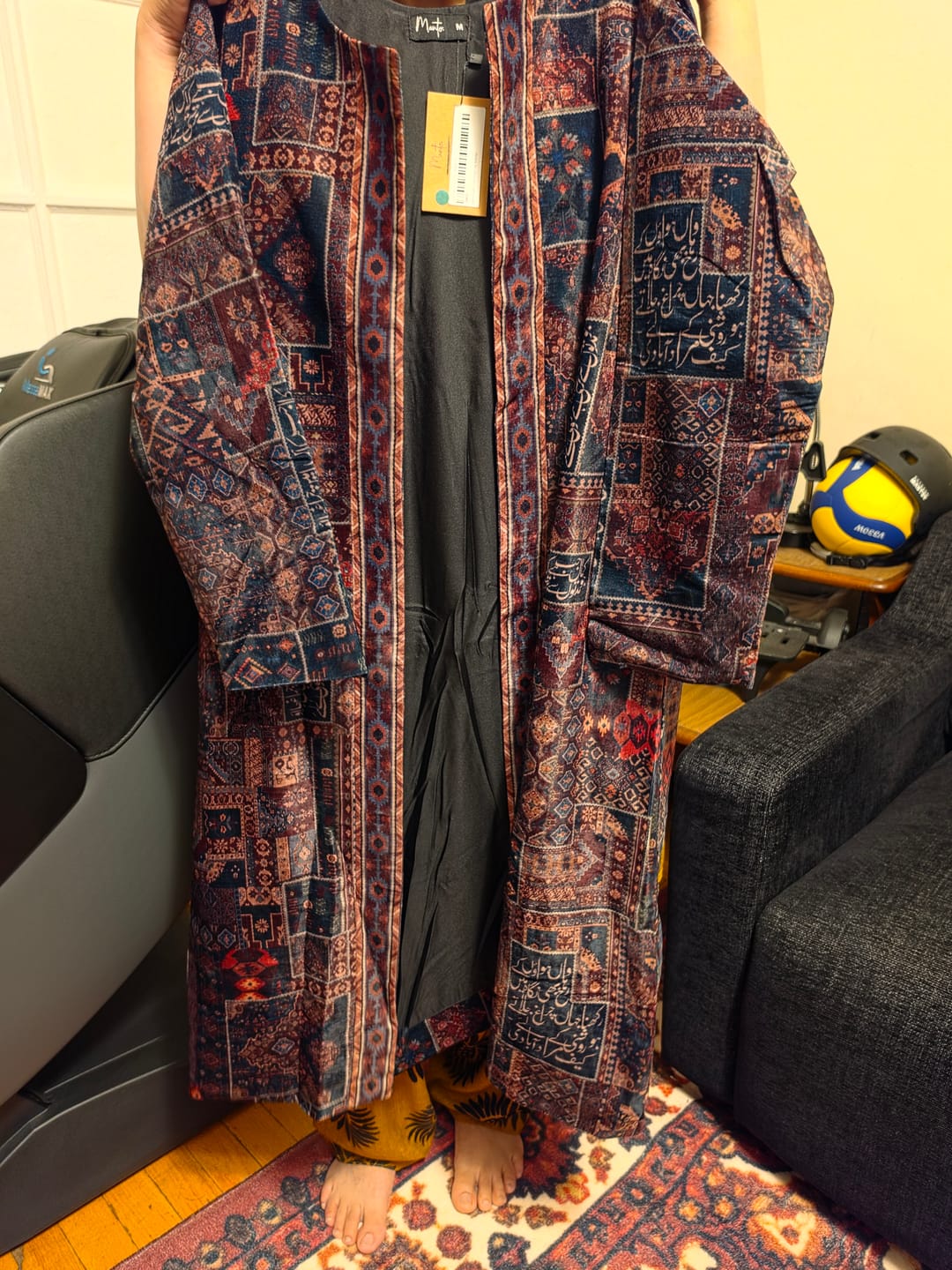 Customer photo review of Qala (Art) Velvet Coat