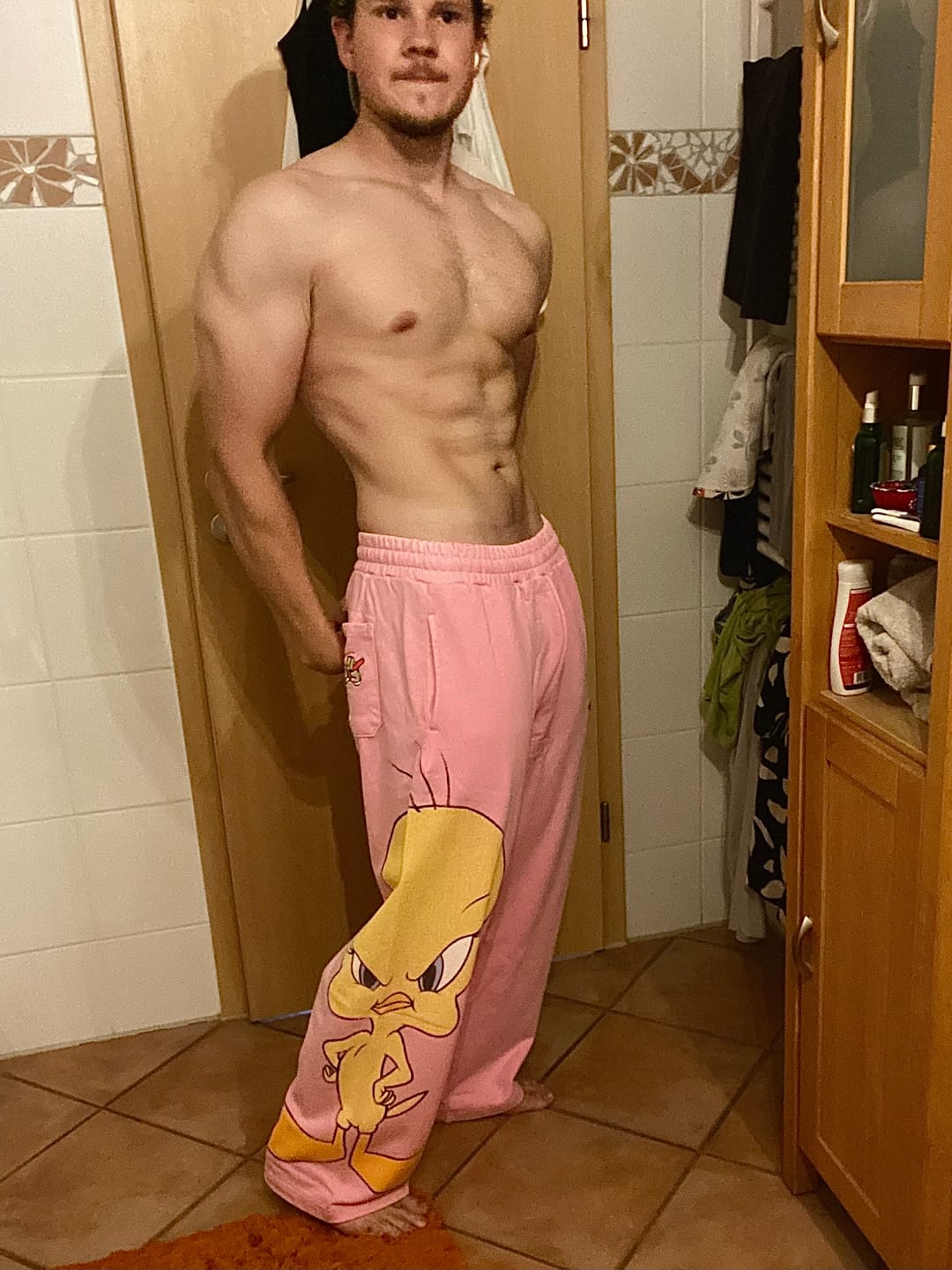 Customer photo review of 2169 - Looney Tunes Character Sweats