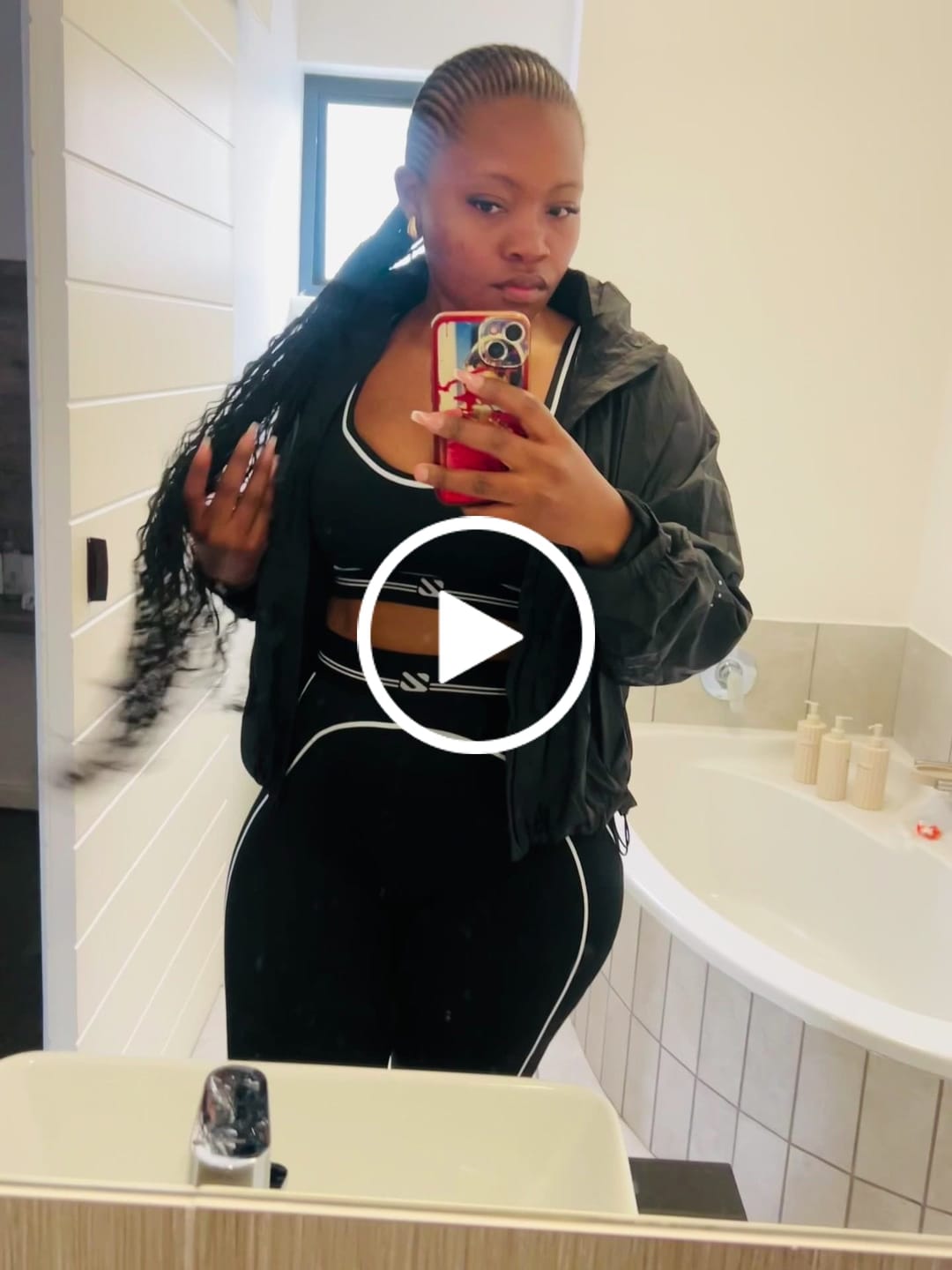 Customer video review of Contrast Piping Gym Set for Women