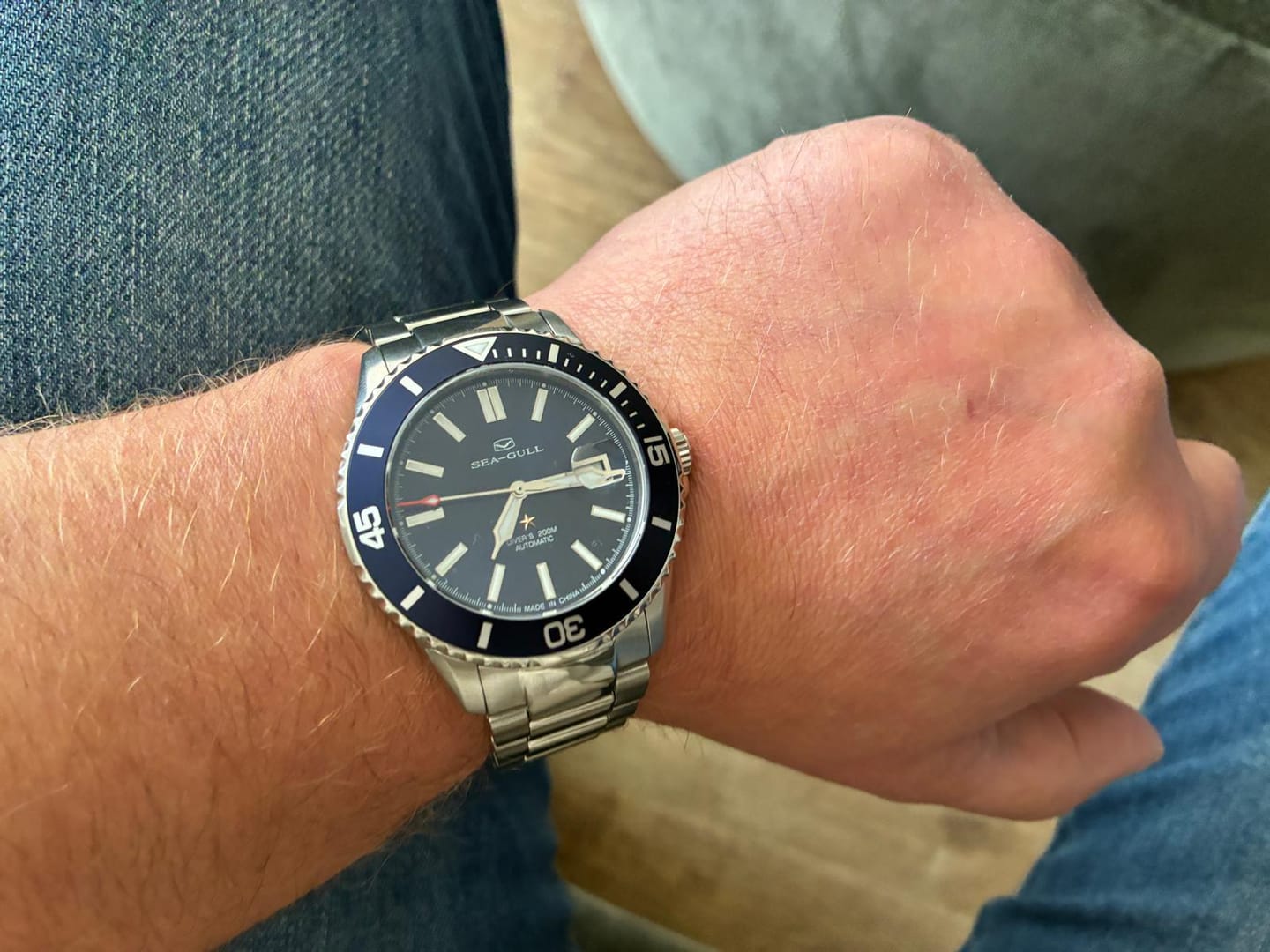 Customer photo review of Ocean Series | 200m Waterproof | Calendar | Luminous | 44mm