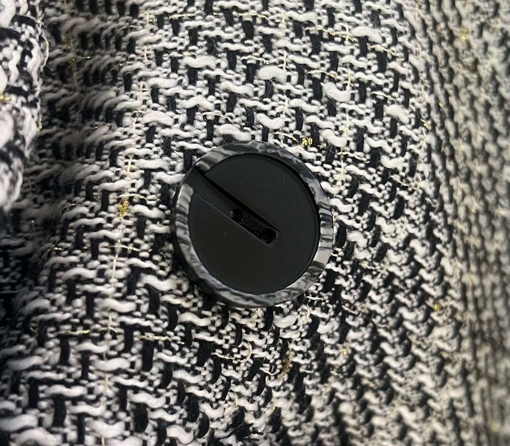 Customer photo review of Formal Button LARGE Shrouded Black