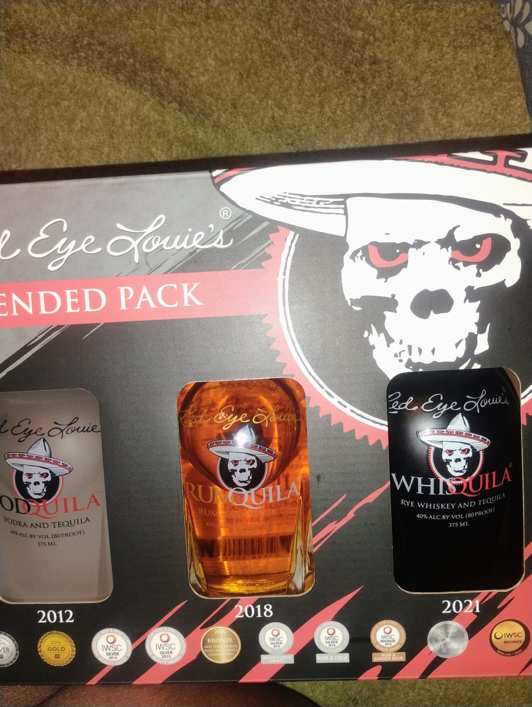 Customer photo review of Red Eye Louie's Blended Box