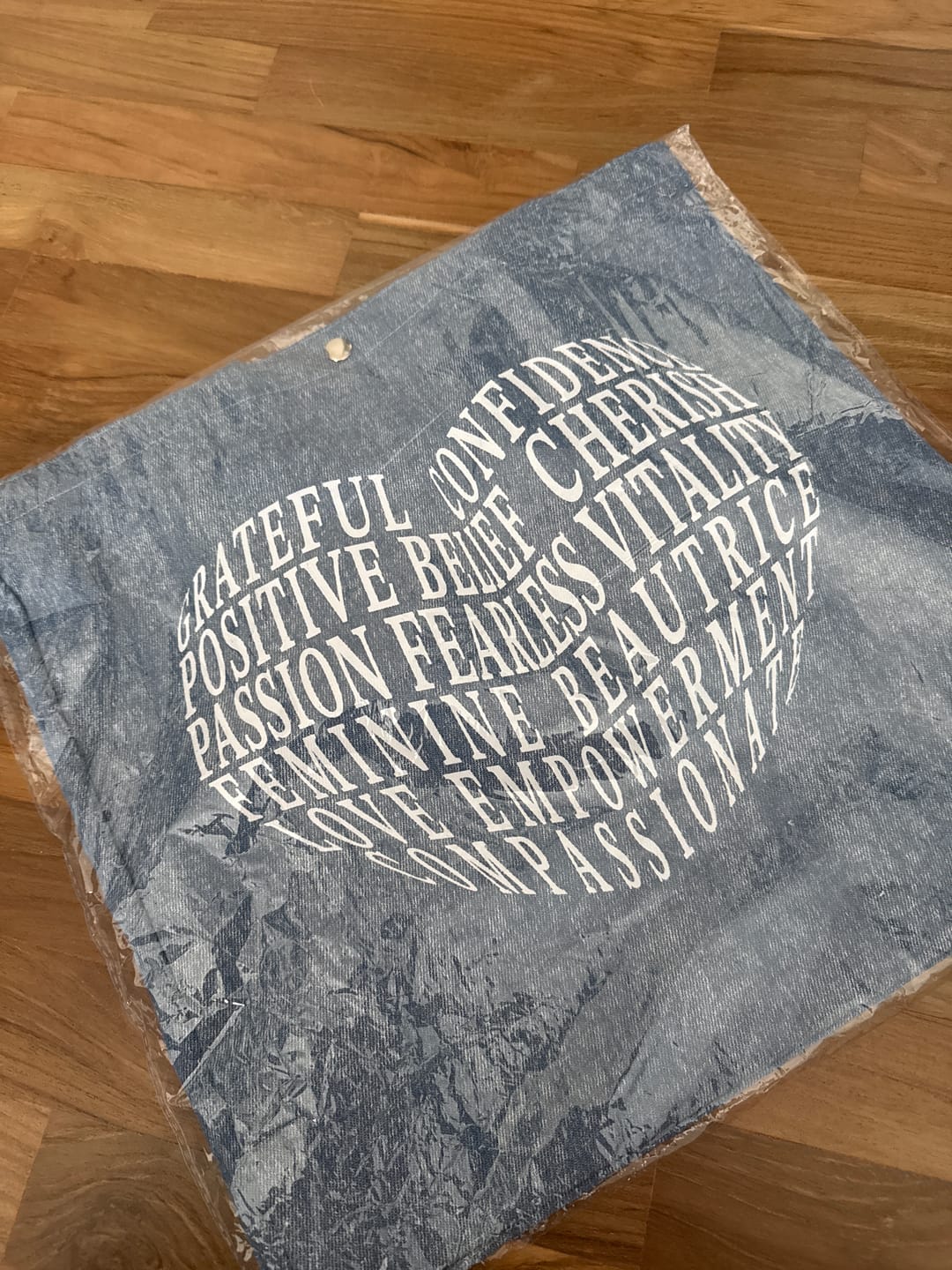 Customer photo review of NOT FOR SALE : Beautrice Amour Tote Bag (Denim) — Beautrice Points Exclusive 1800 points