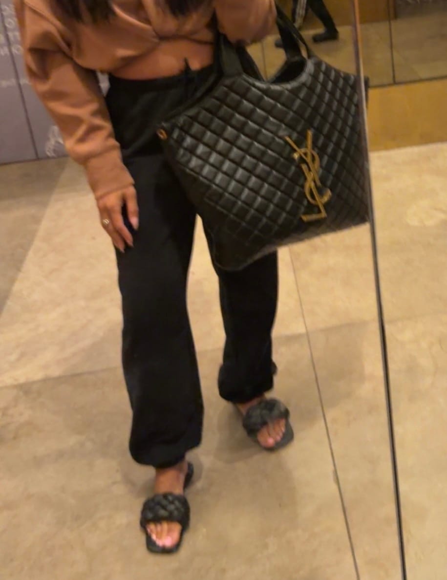Customer photo review of Yvonne bag