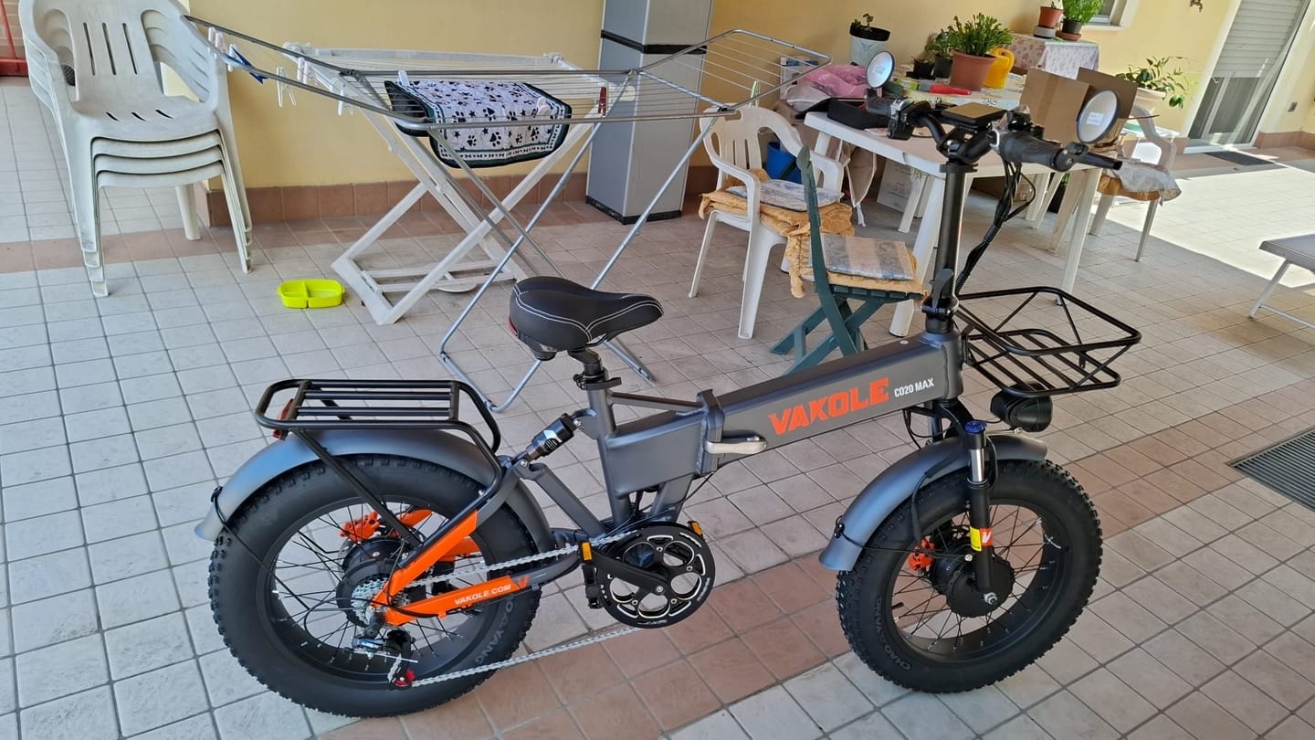 Customer photo review of Vakole CO20 MAX 750W*2 Dual Motor 20" Folding Fat Bike 960Wh with Torque Sensor 20Ah Battery