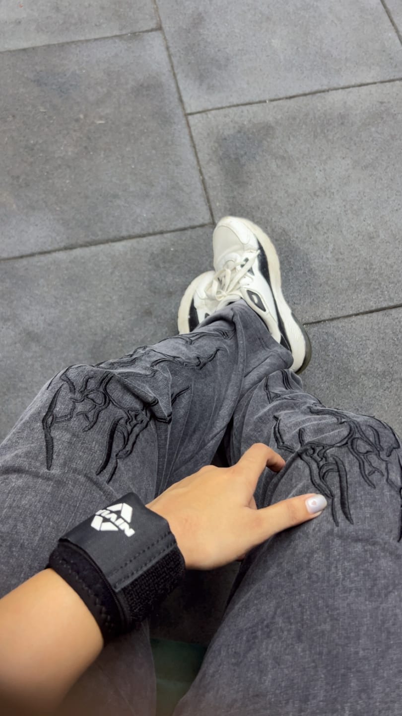 Customer photo review of DARKFLARE PHANTOM PANTS