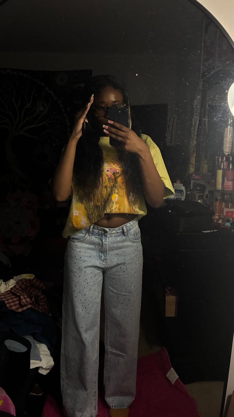 Customer photo review of Vintage 90s Girls Two Tone Tee-614
