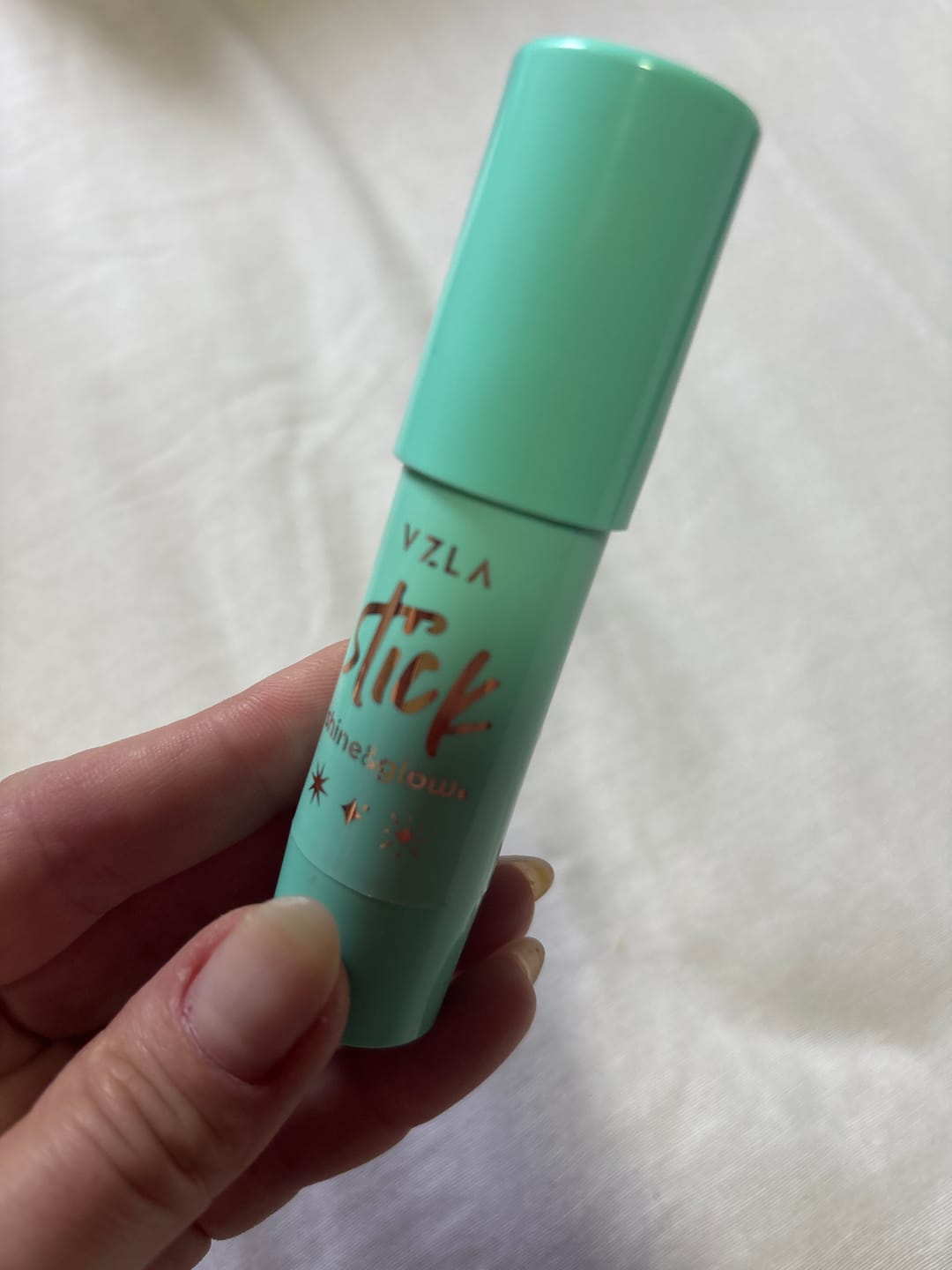 Customer photo review of Shine And Glow – Iluminador Em Stick – Vizzela
