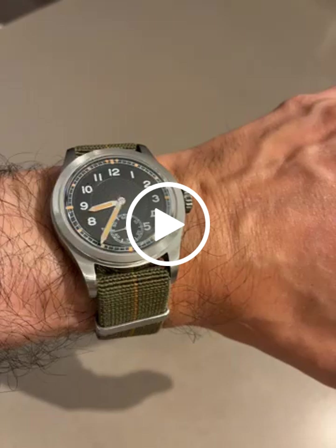 Customer video review of HOU H1 - Vintage Field Watch Automatic | Black