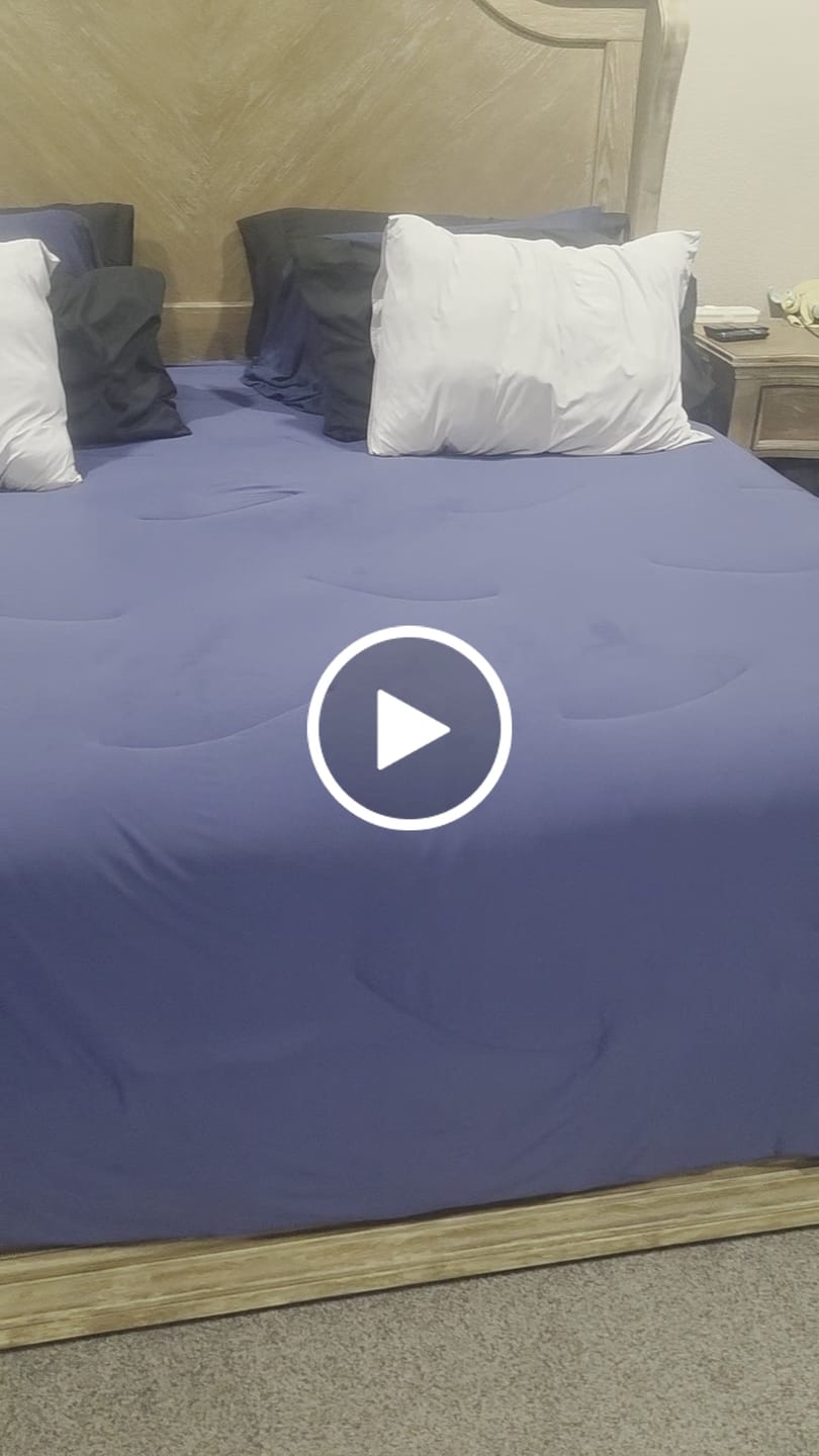 Customer video review of CloudCool™ Cooling Comforter