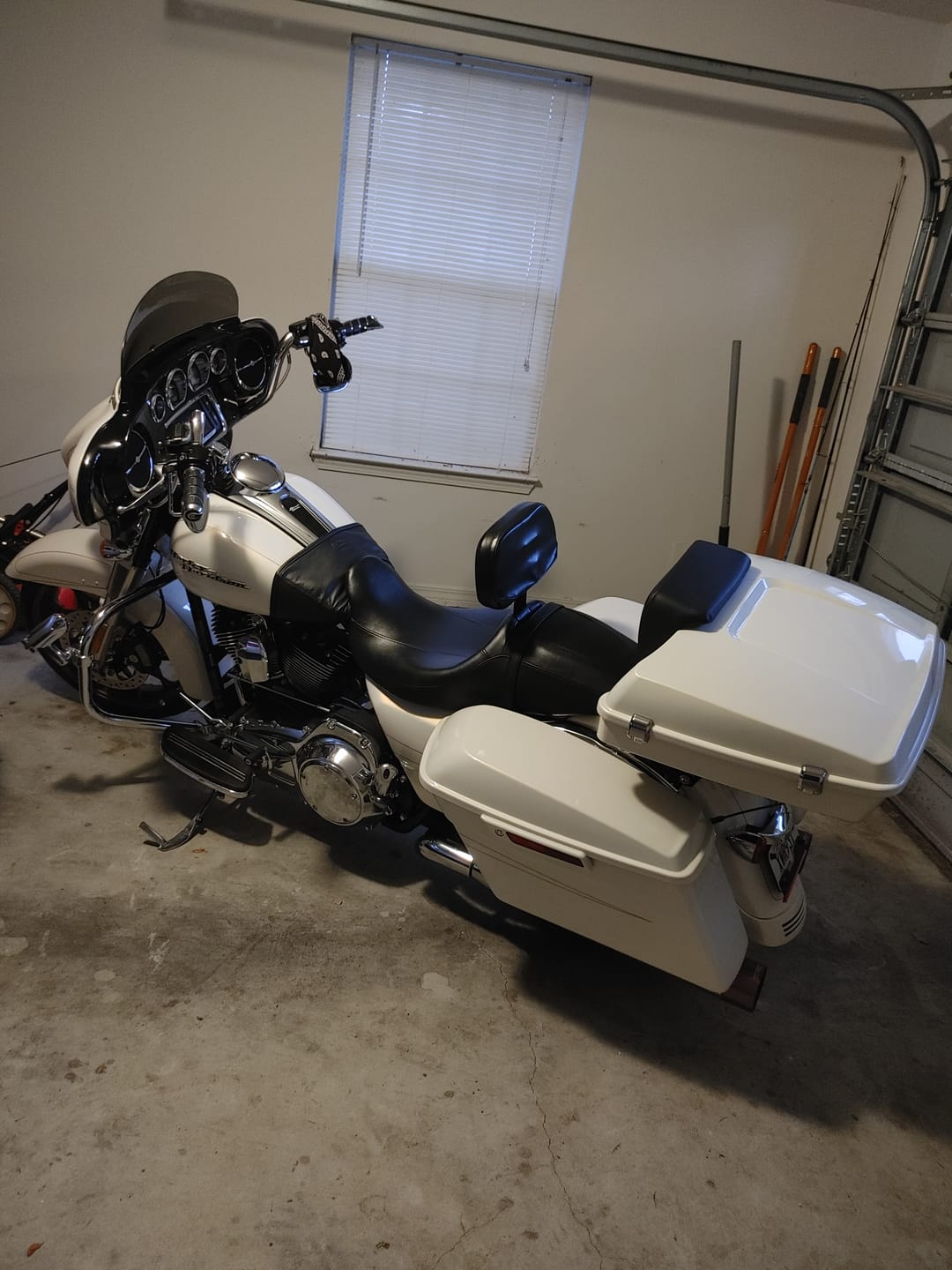 Customer photo review of Detachable Razor Tour Trunk Pack Kits