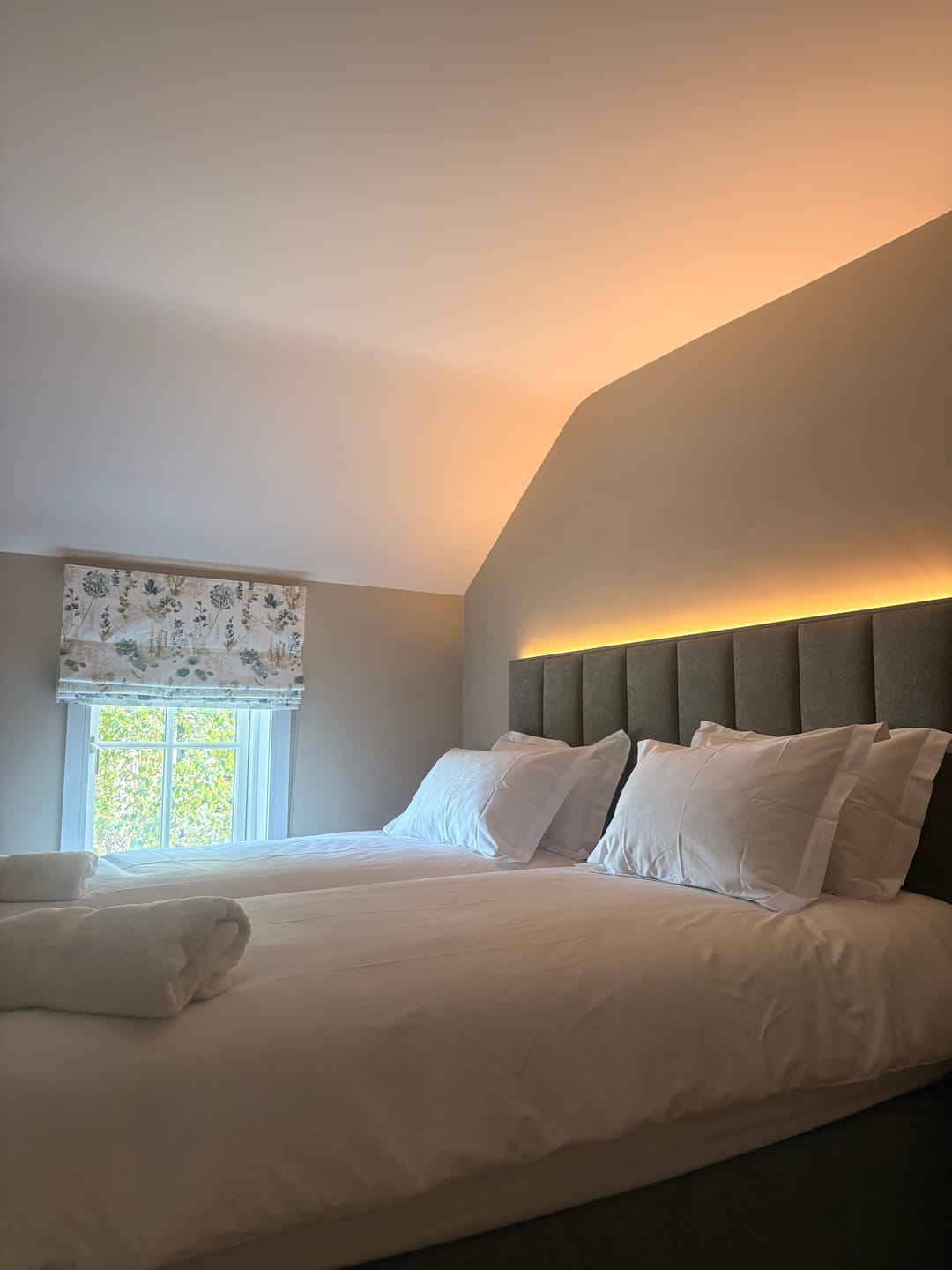 Customer photo review of The Oxford Collection Bed Set