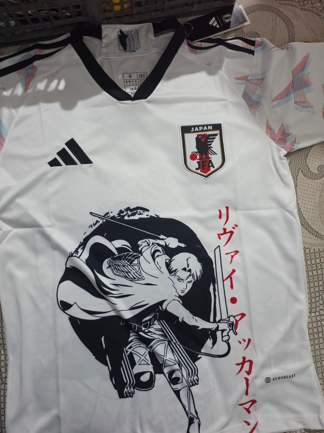 Customer photo review of Camiseta Tumba Titanes
