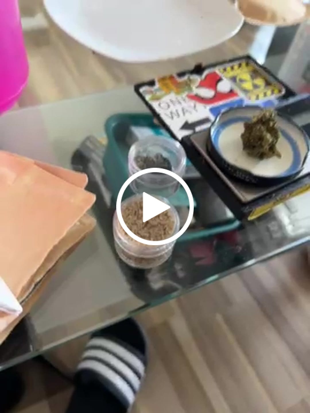Customer video review of Hasch Signature Bundle – Afghan + Dry Sift + Moonrock | 15g Premium Hasch-Box