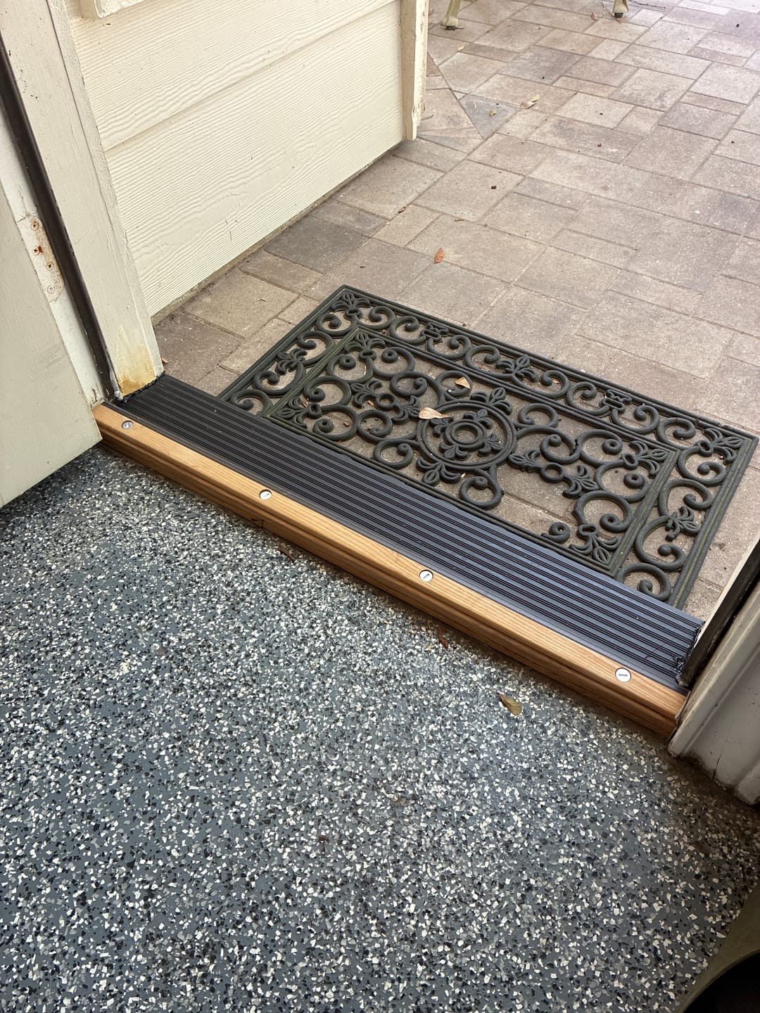 Customer photo review of 32" x 6" Inswing Threshold