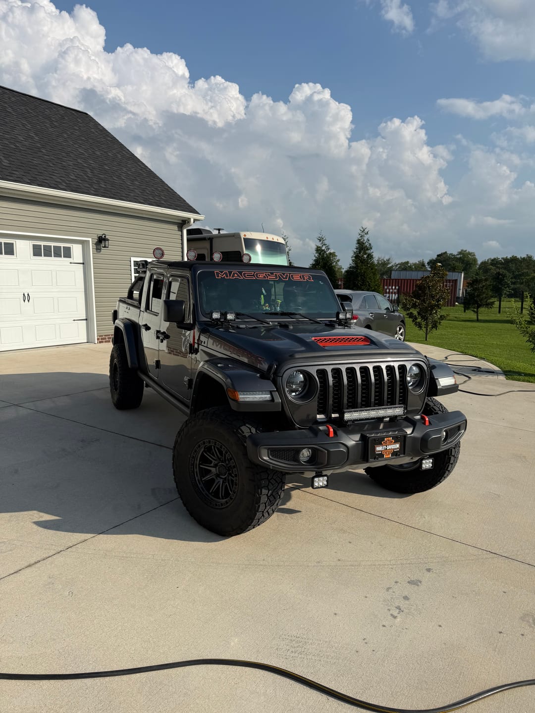 Customer photo review of Hood Vent (Fits JT Mojave)
