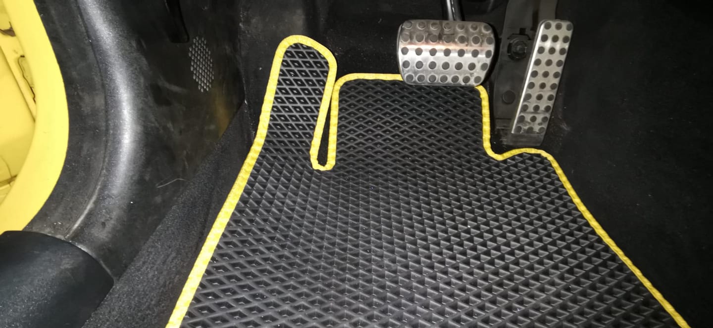 Customer photo review of Auto Fußmatten nach Maß - Vorne