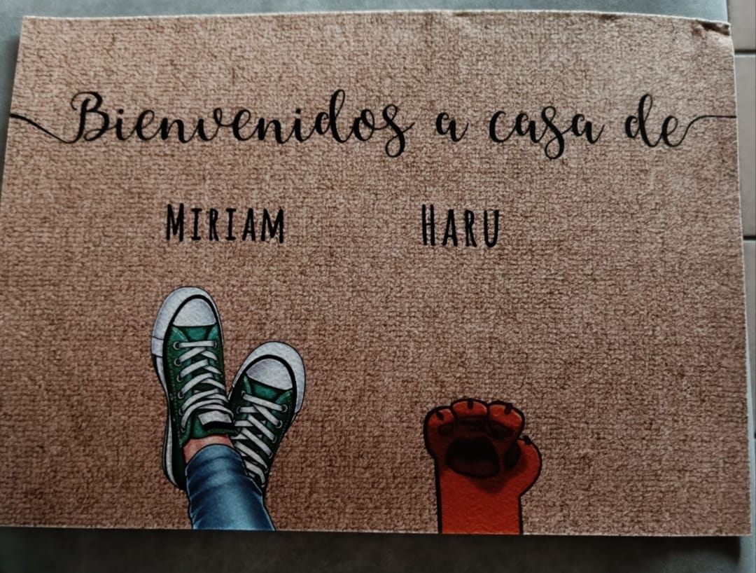 Customer photo review of Zapatos y patas - Felpudo personalizado