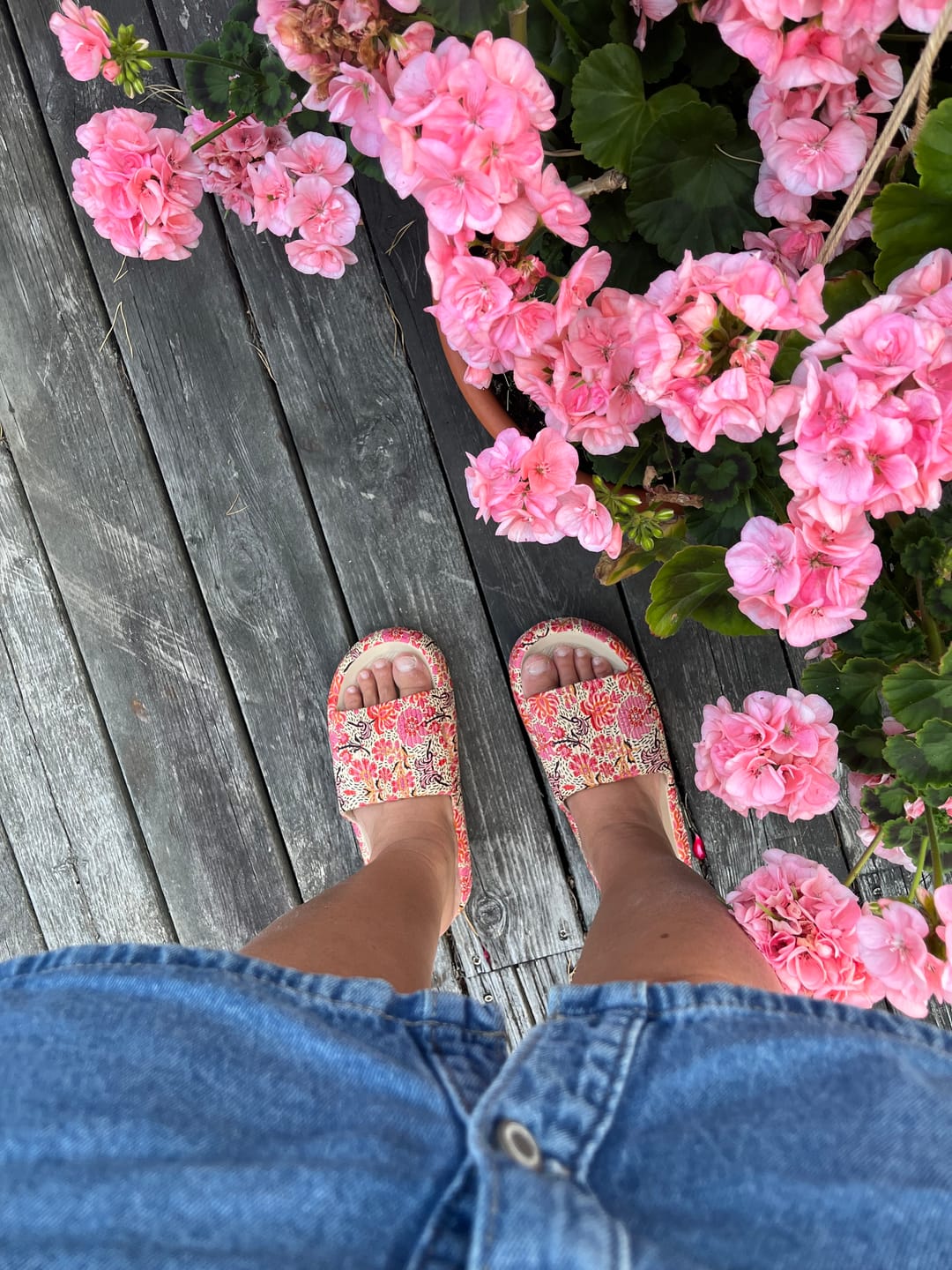 Customer photo review of HappyFlops Bohemian
