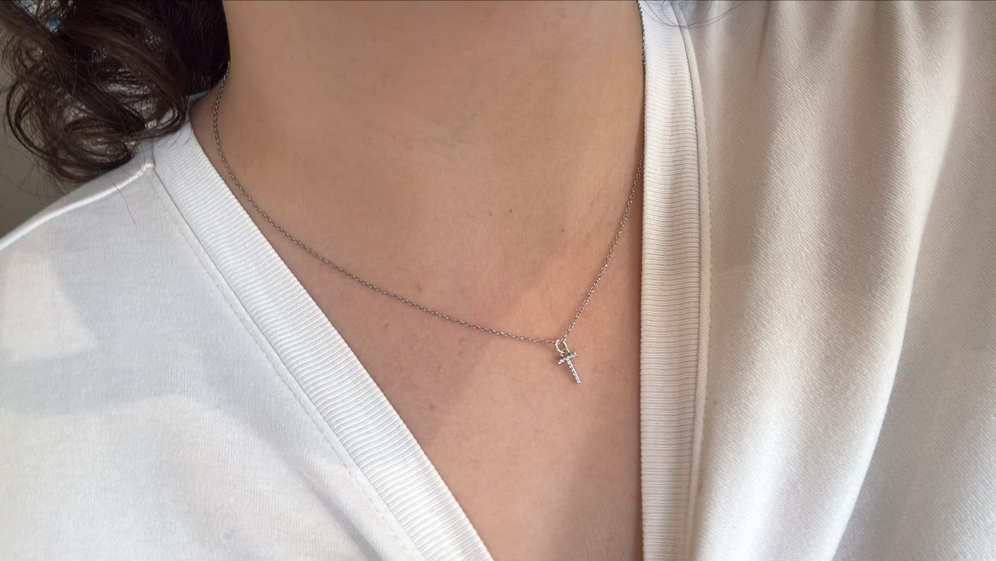 Customer photo review of Collar Little Inicial