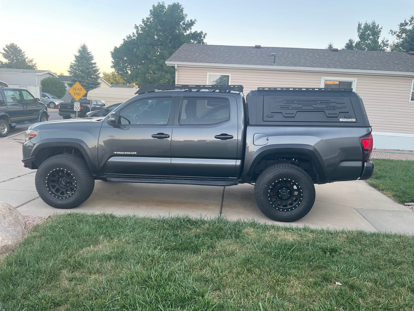 Customer photo review of OPENROAD Aluminum Truck Cap for Toyota Tacoma (2016-2023) – 5ft Bed