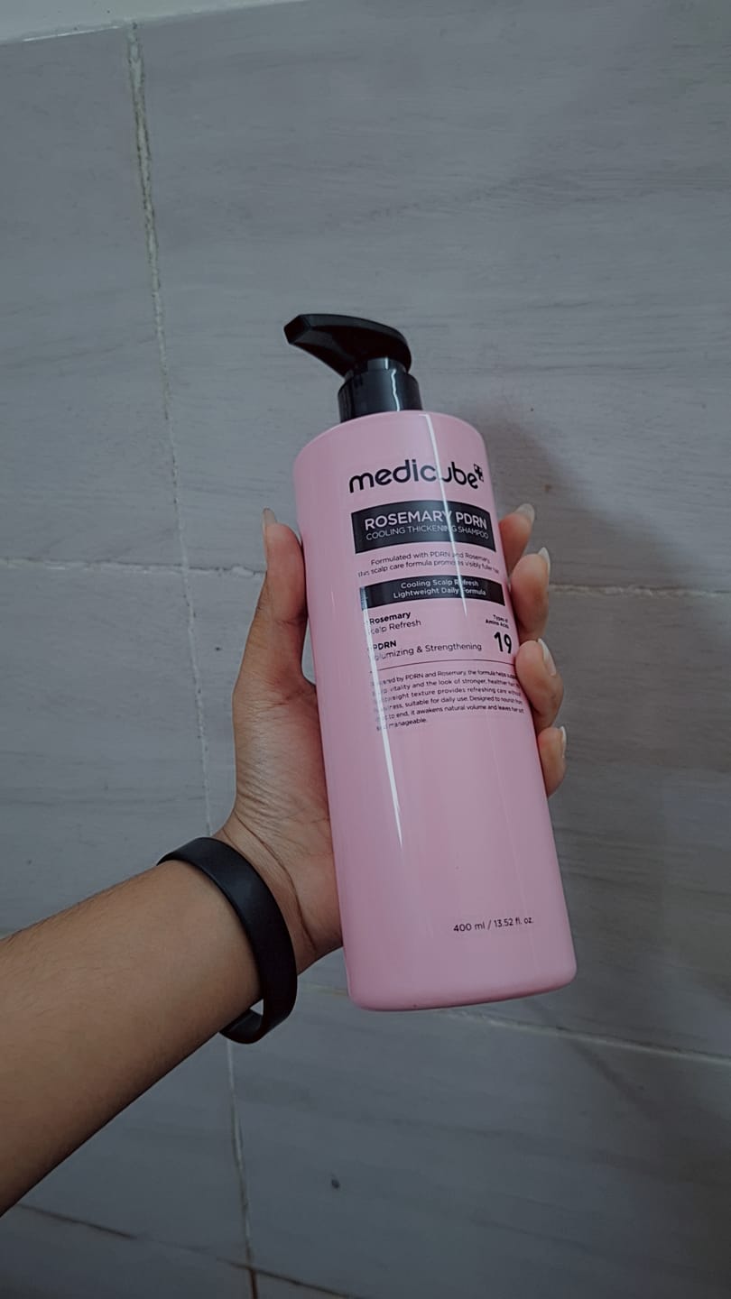 Customer photo review of MEDICUBE Rosemary PDRN Cooling Thickening Shampoo 400ml