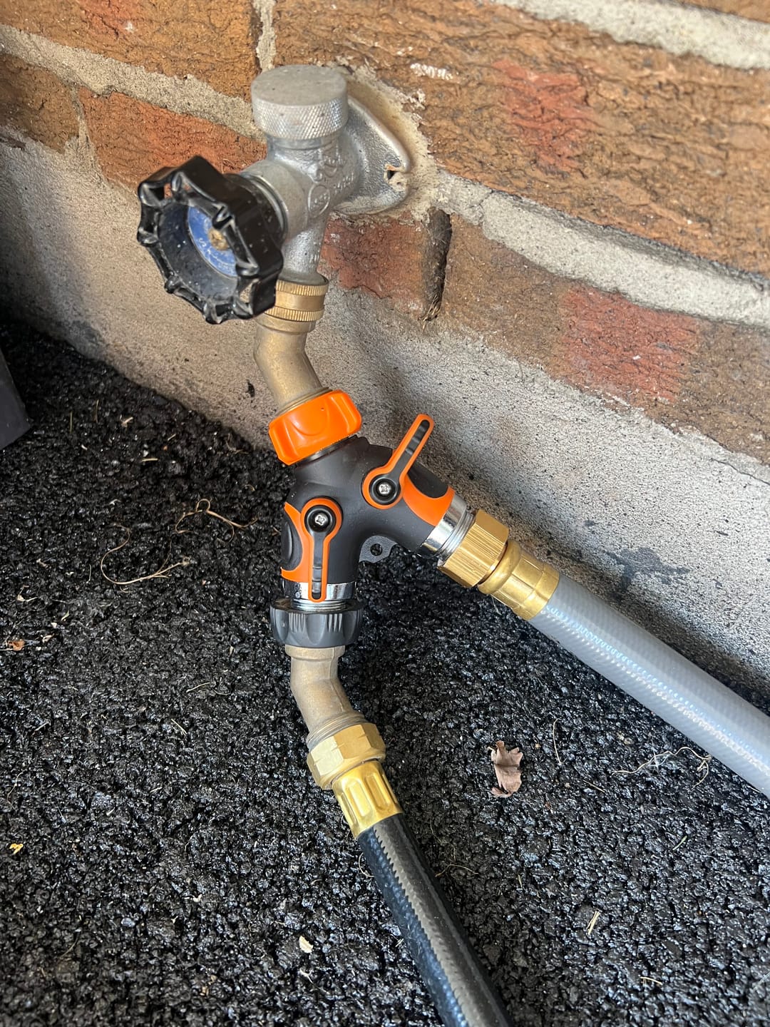 Customer photo review of Metal Water Hose Splitter
