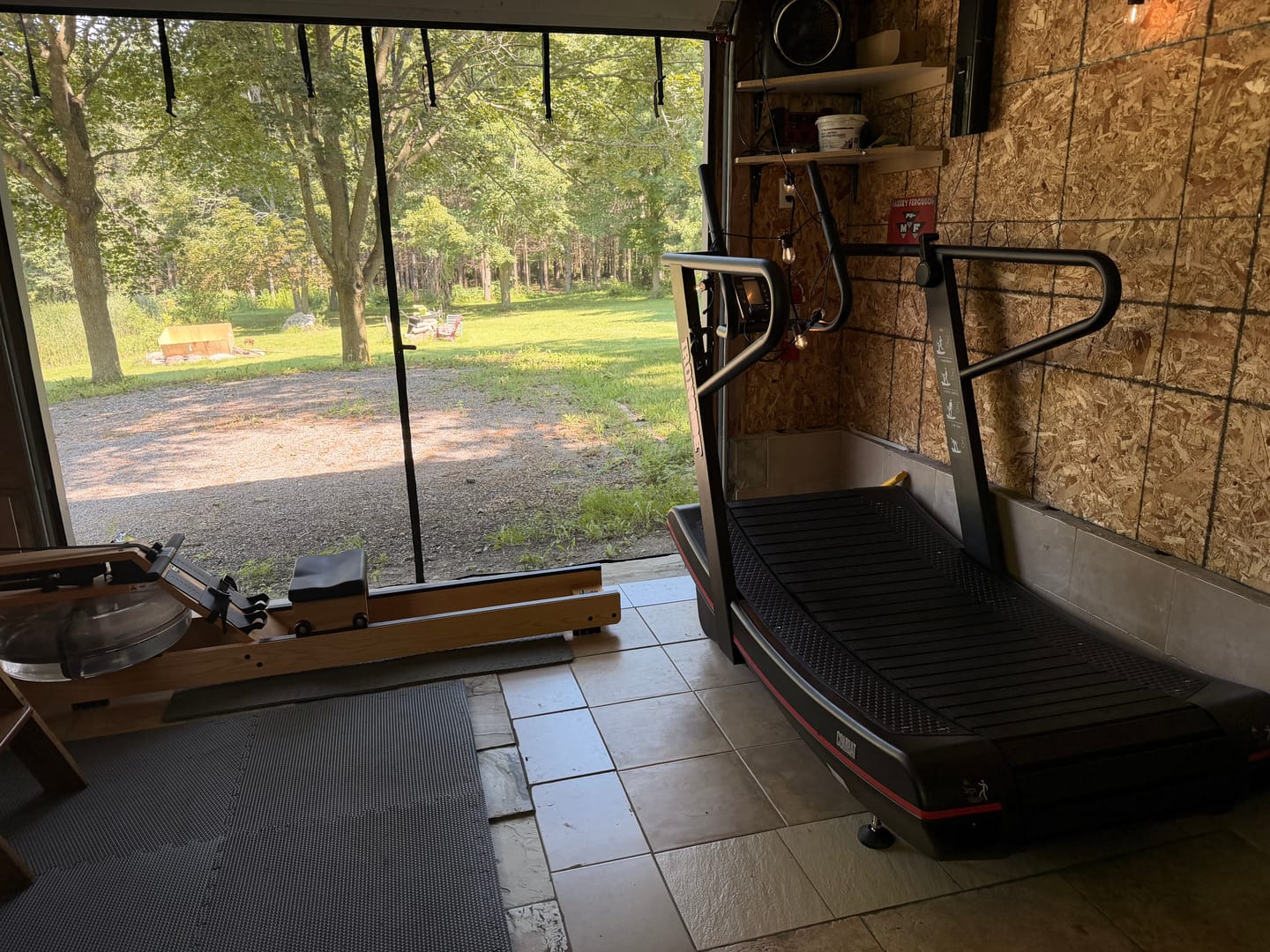 Customer photo review of IRONSIDE Curved Treadmill – Air Runner