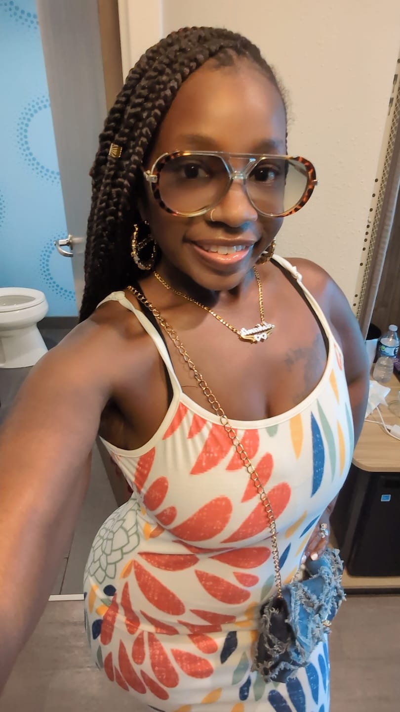 Customer photo review of Double Plated Hearts Name Necklace w/ Figaro Chain