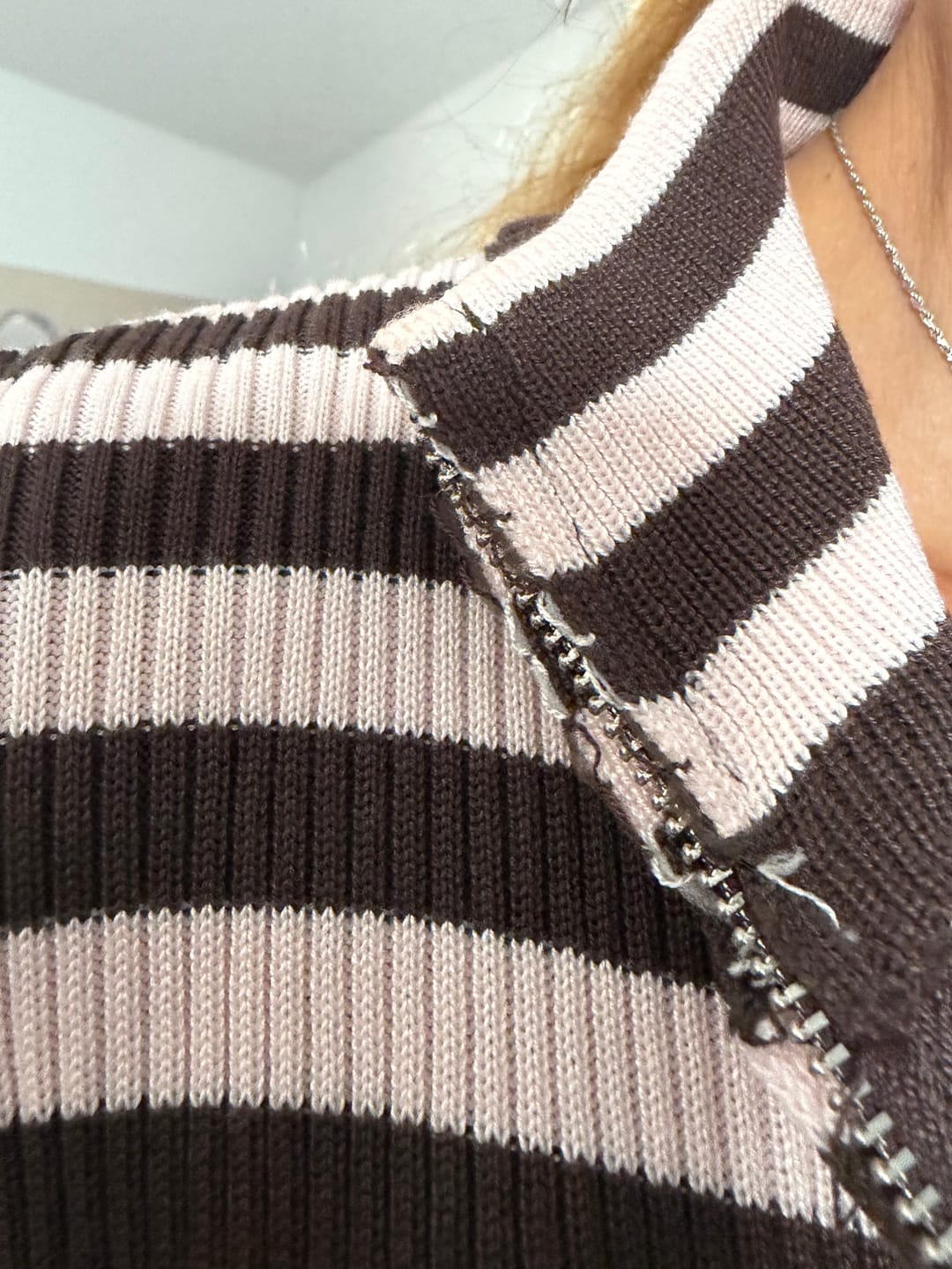 Customer photo review of "Lamia Stripes" weiche Strickjacke aus Viscose - braun/rosa