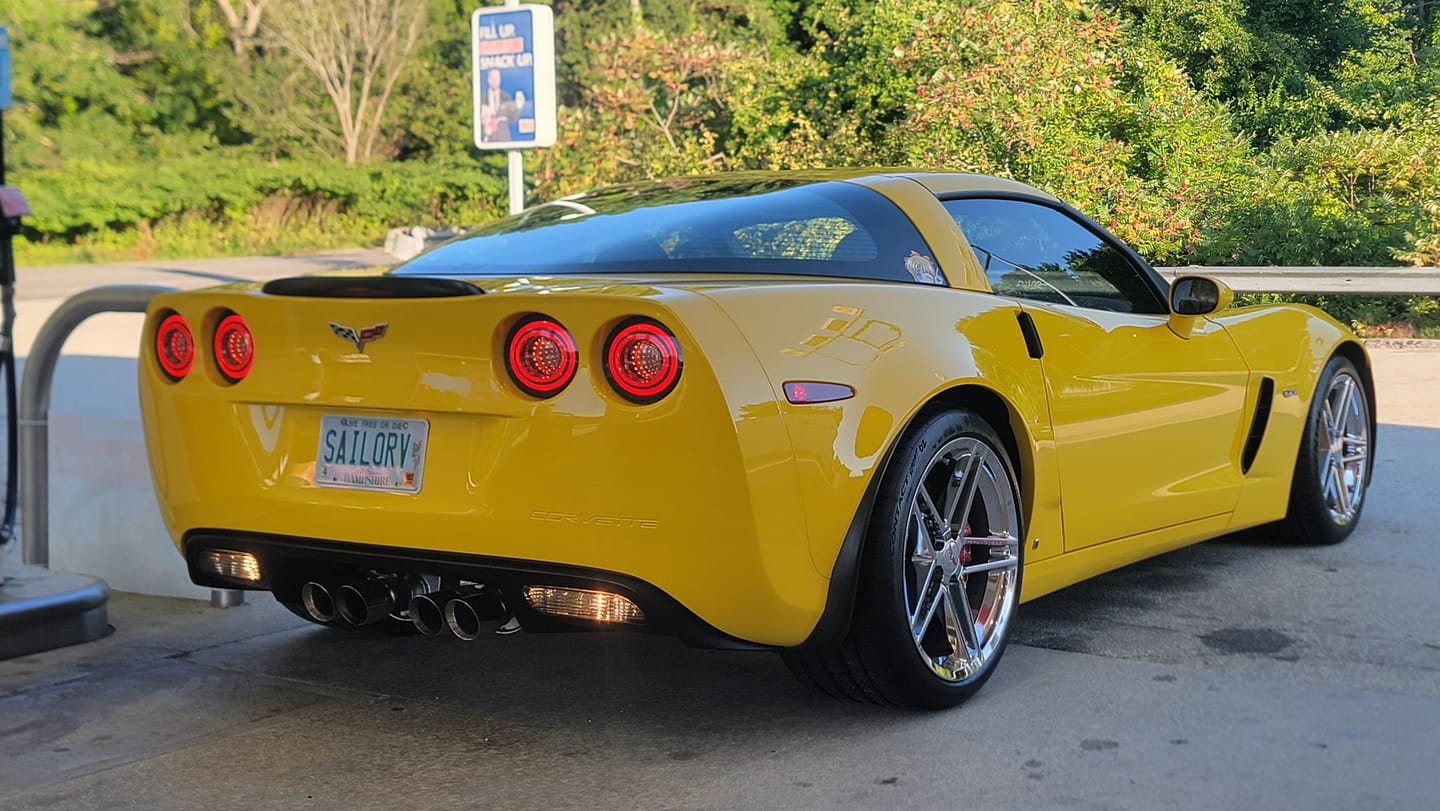 Customer photo review of 2005-13 Chevrolet Corvette C6 Infinity Style LED Tail Lights