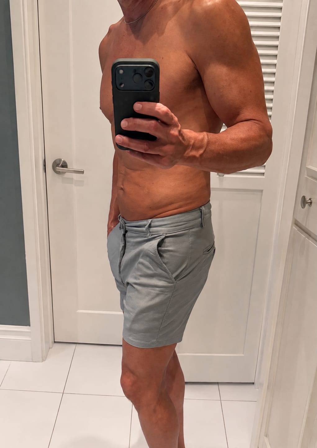 Customer photo review of Ultra-Stretch 5" Chino Shorts - Grey