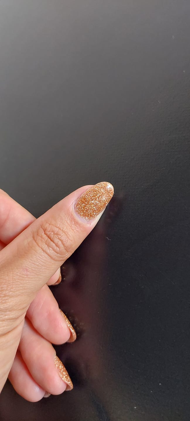 Customer photo review of Champagne Gold Dipping Powder