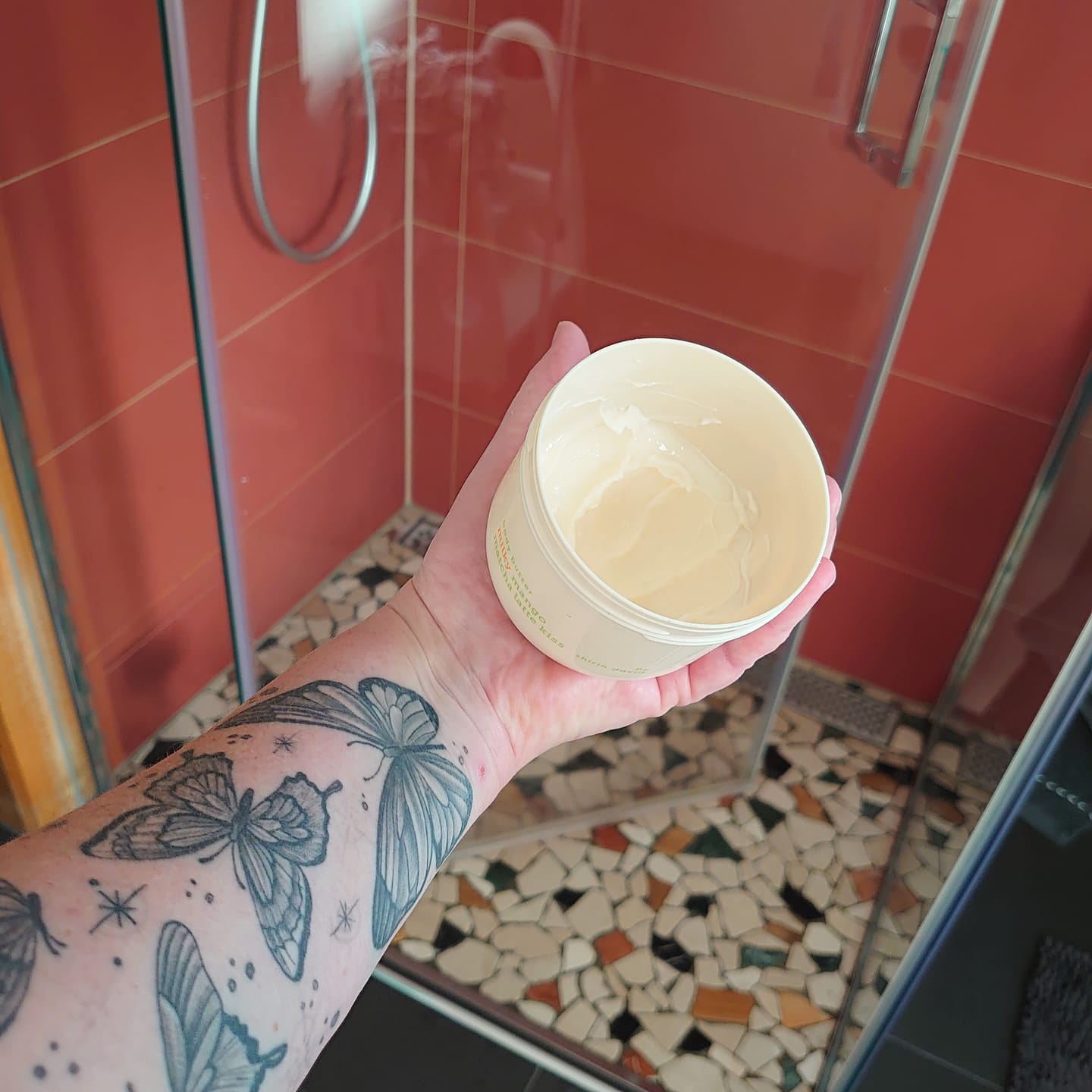 Customer photo review of Body Butter Milky Mango Matcha Latte Kiss