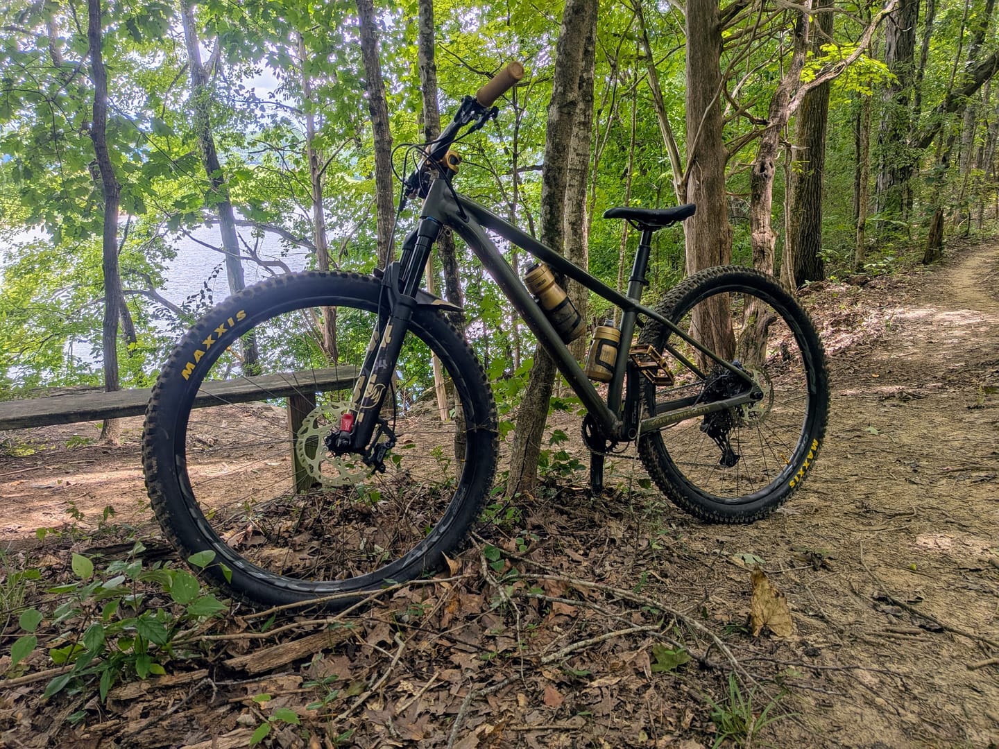 Customer photo review of Sparkle Shift Frame Keeper