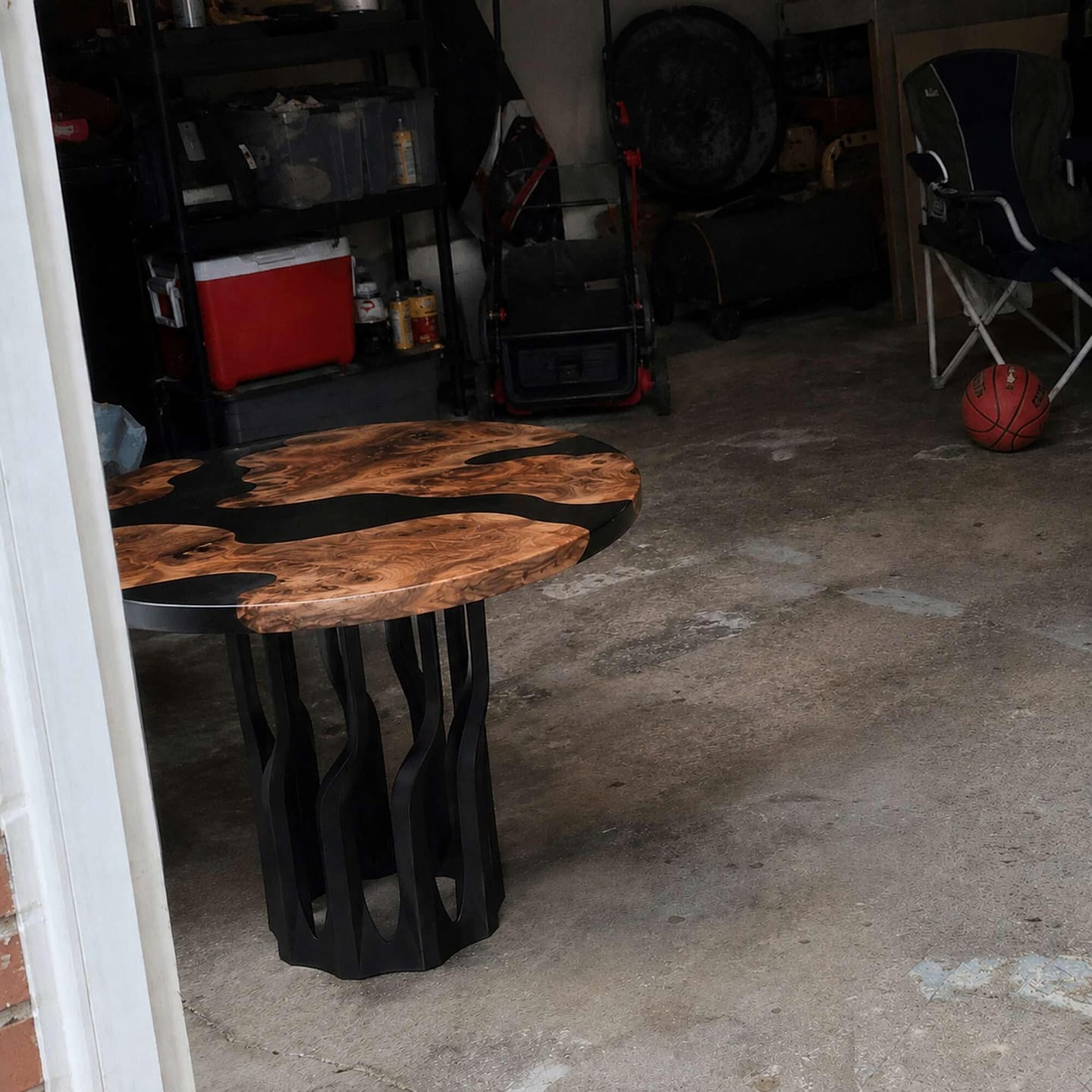 Customer photo review of Handcrafted Dining Table for Contemporary Home - 512 Diadem