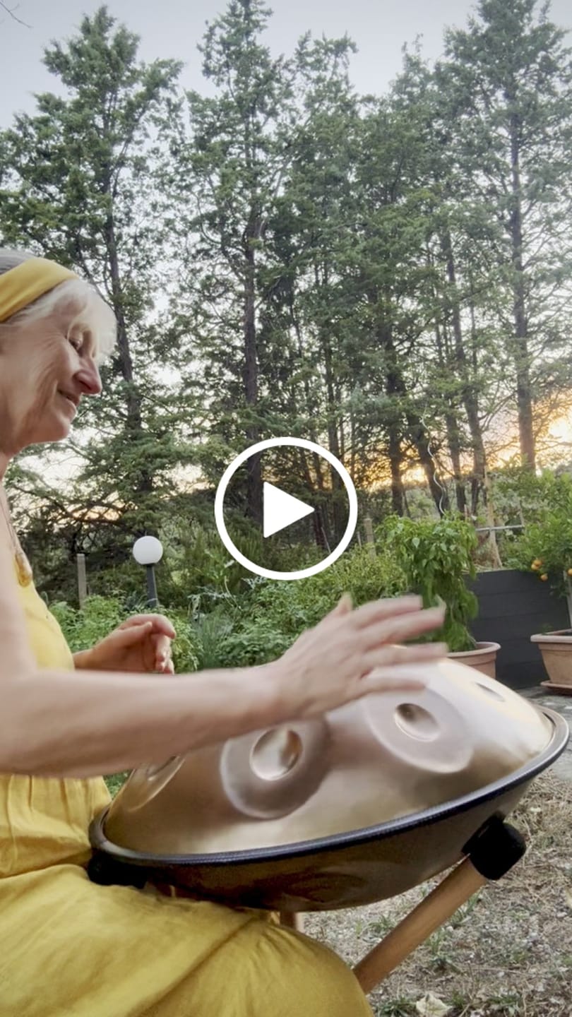 Customer video review of Spirit Soul Handpan D Kurd Edelstahl