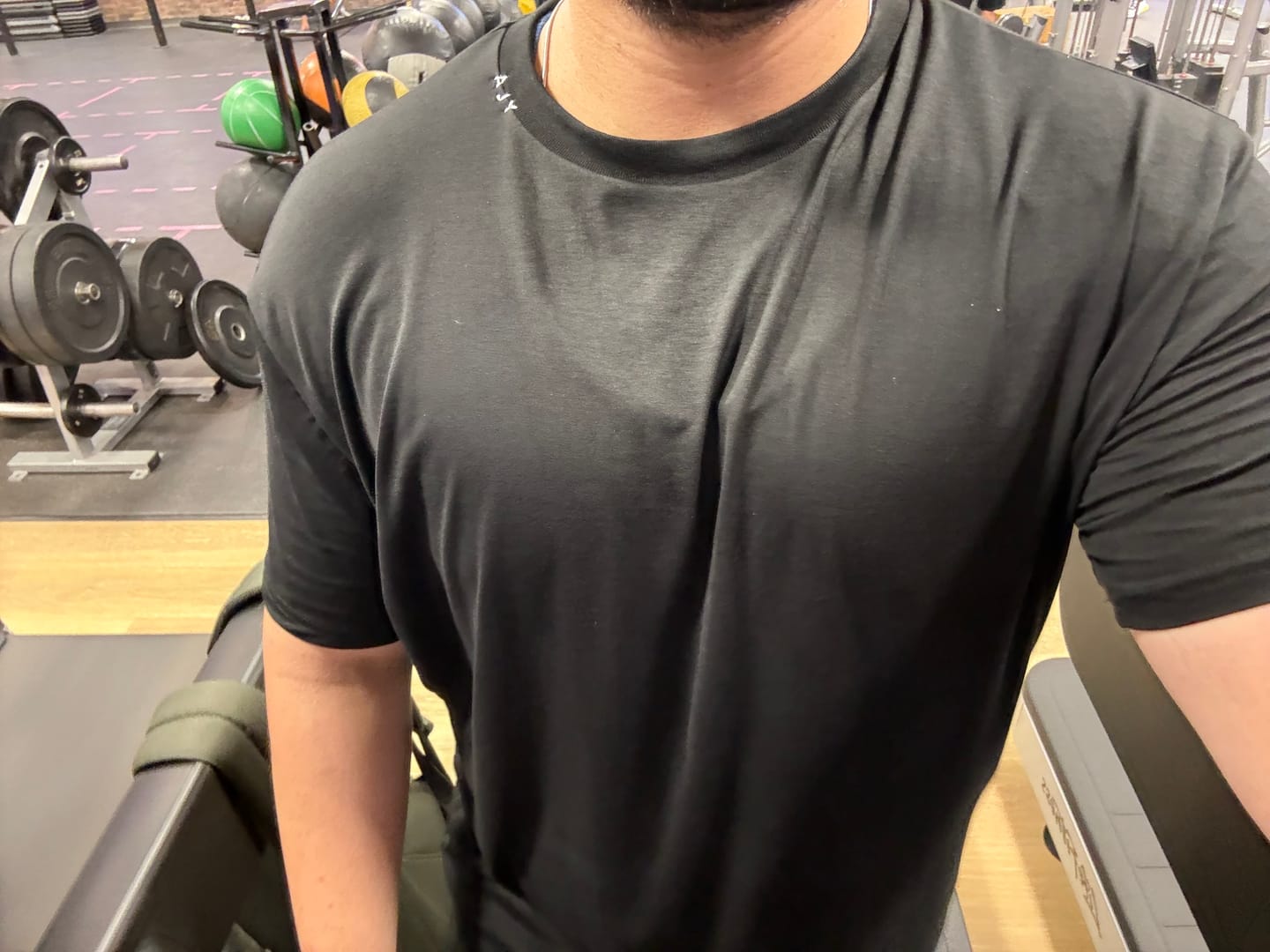 Customer photo review of 4148 - Elevated Essentials - Fitted Tee